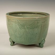 Chinese Ming Dynasty Celadon Kikuri Gold Restored Planter