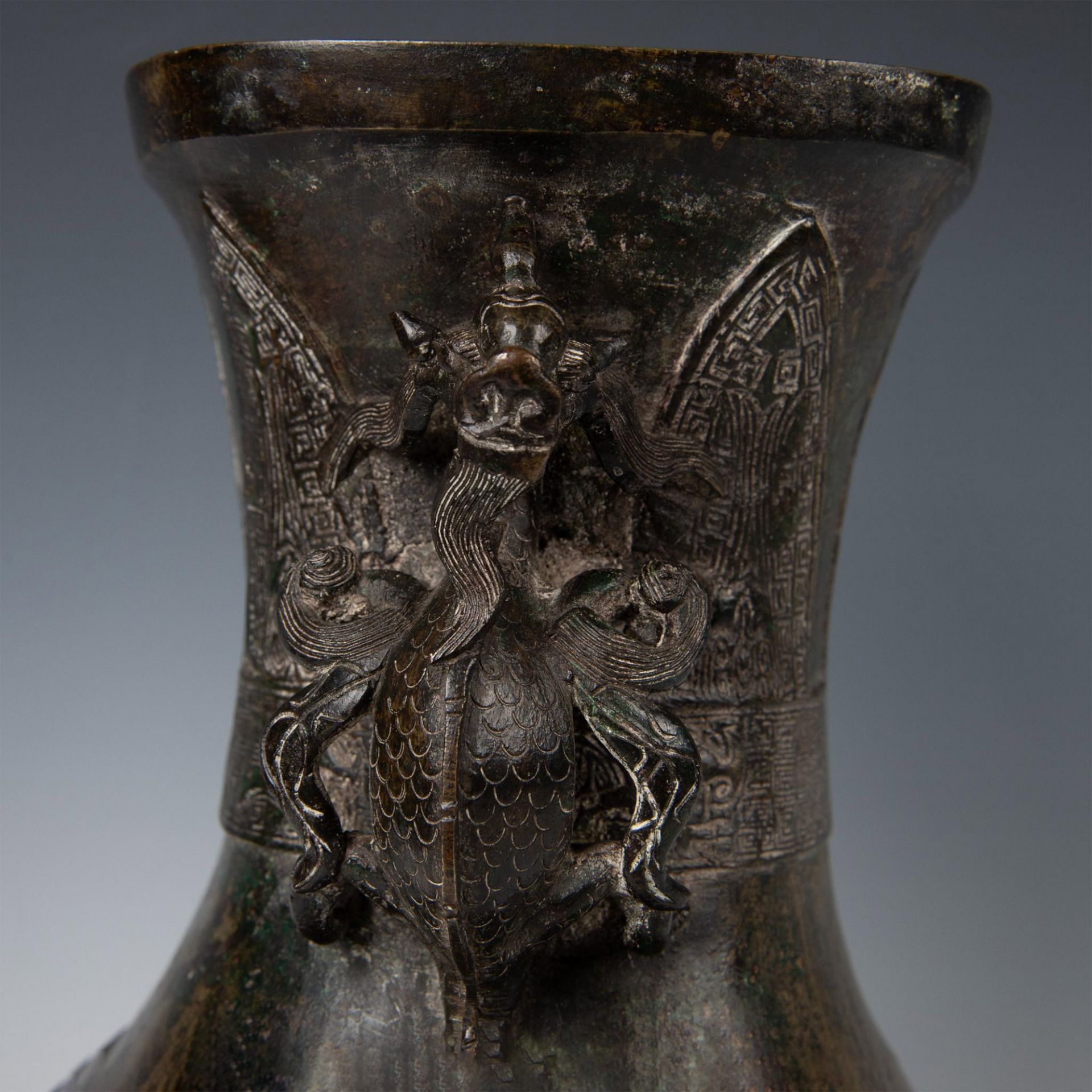 Chinese Ming Dynasty Bronze Dragon Vase - Image 5 of 11