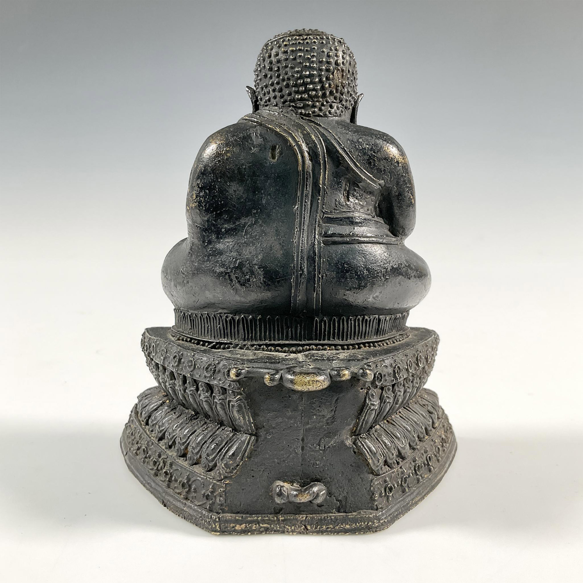 Antique Thai Bronze Seated Buddha Statue - Image 2 of 3