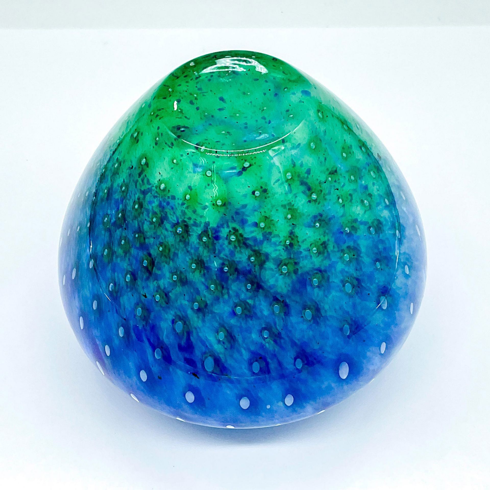 Blue and Green Art Glass Vase - Image 3 of 3
