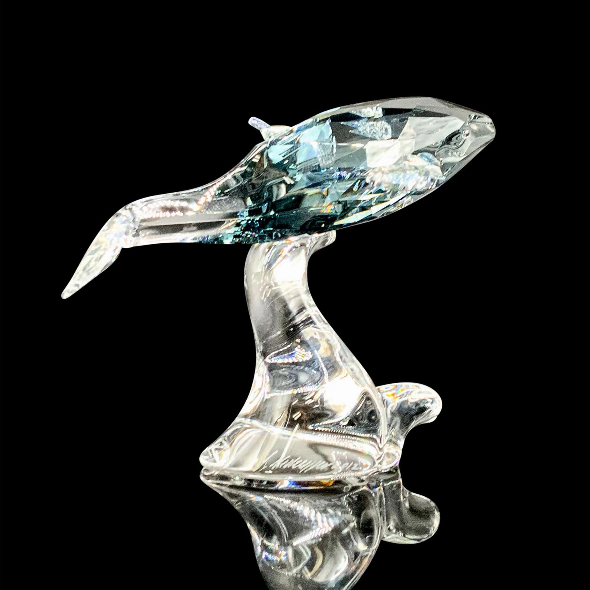 Signed Swarovski Crystal Figurine, Humpback Whale 1096741 - Image 2 of 4