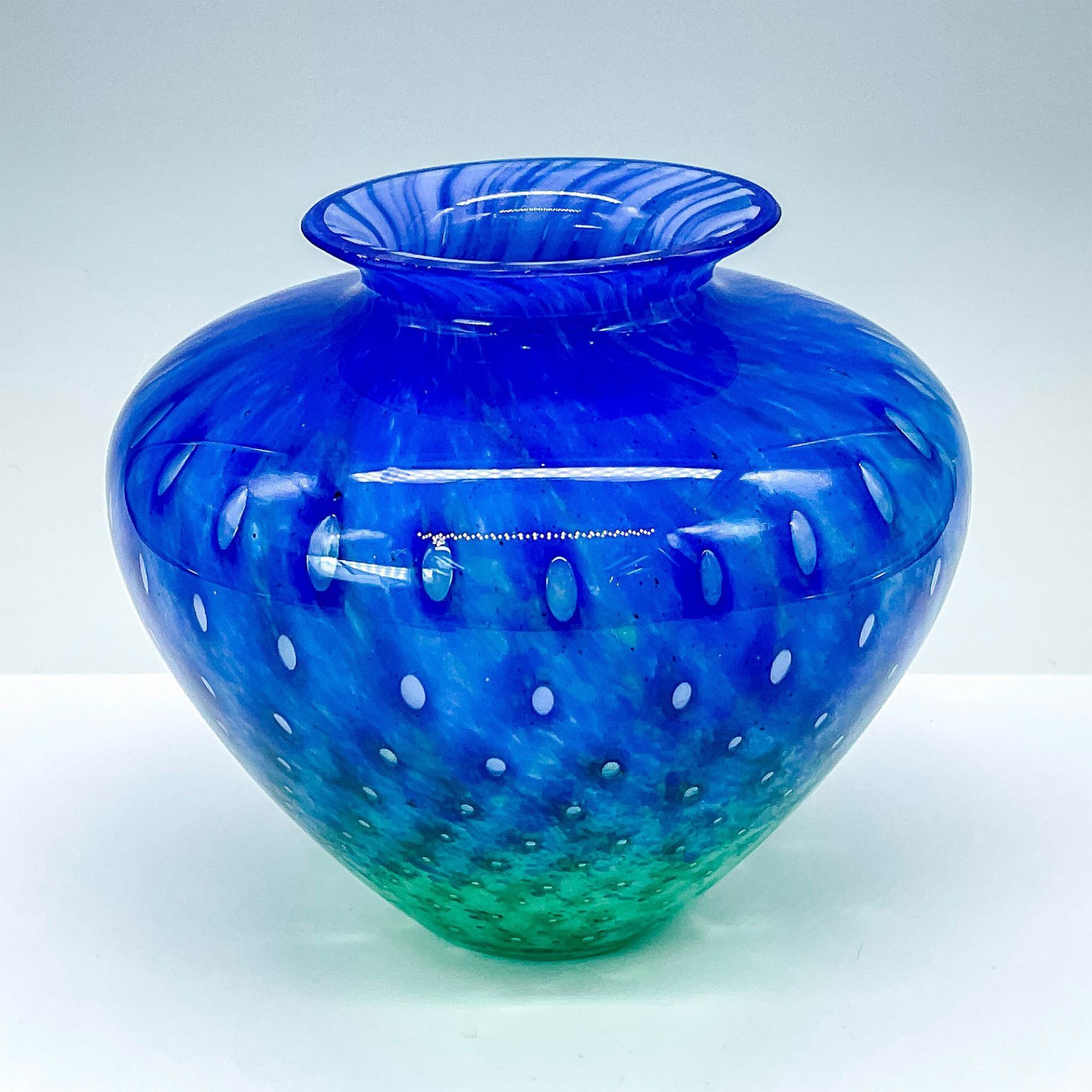 Blue and Green Art Glass Vase - Image 2 of 3