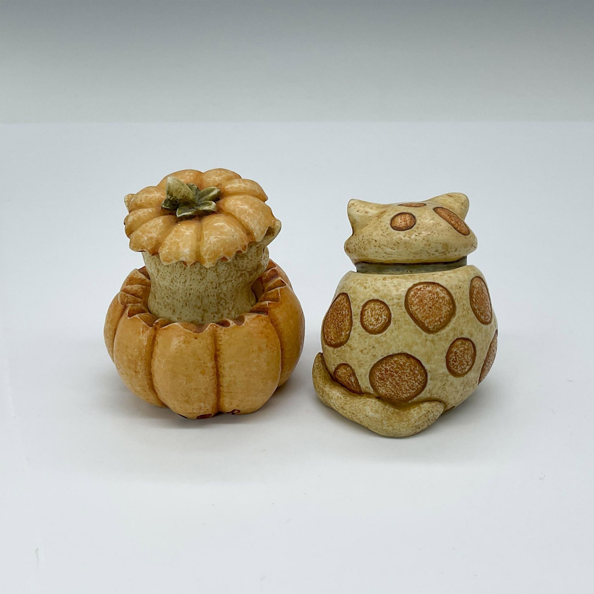 2pc Pot Belly Treasure Boxes, Octavia & Mars - Image 2 of 4