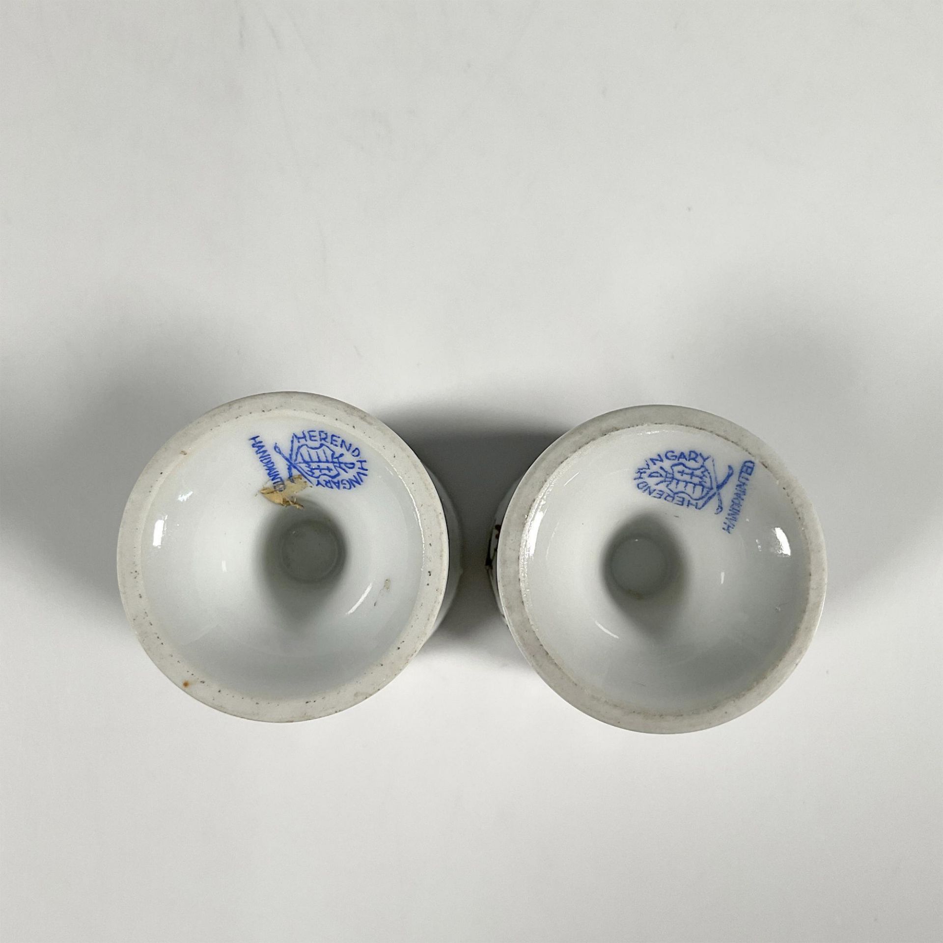 Pair of Herend Porcelain Egg Cups with Bird Motif - Bild 3 aus 3