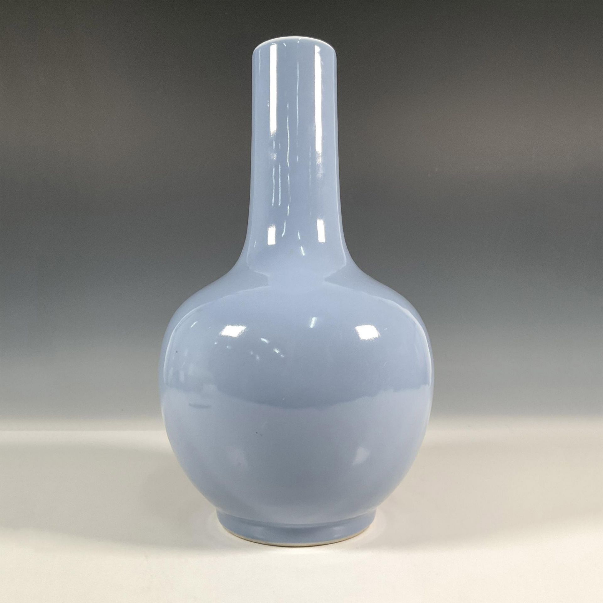Chinese Clair-de-Lune Porcelain Vase with Base - Image 4 of 5