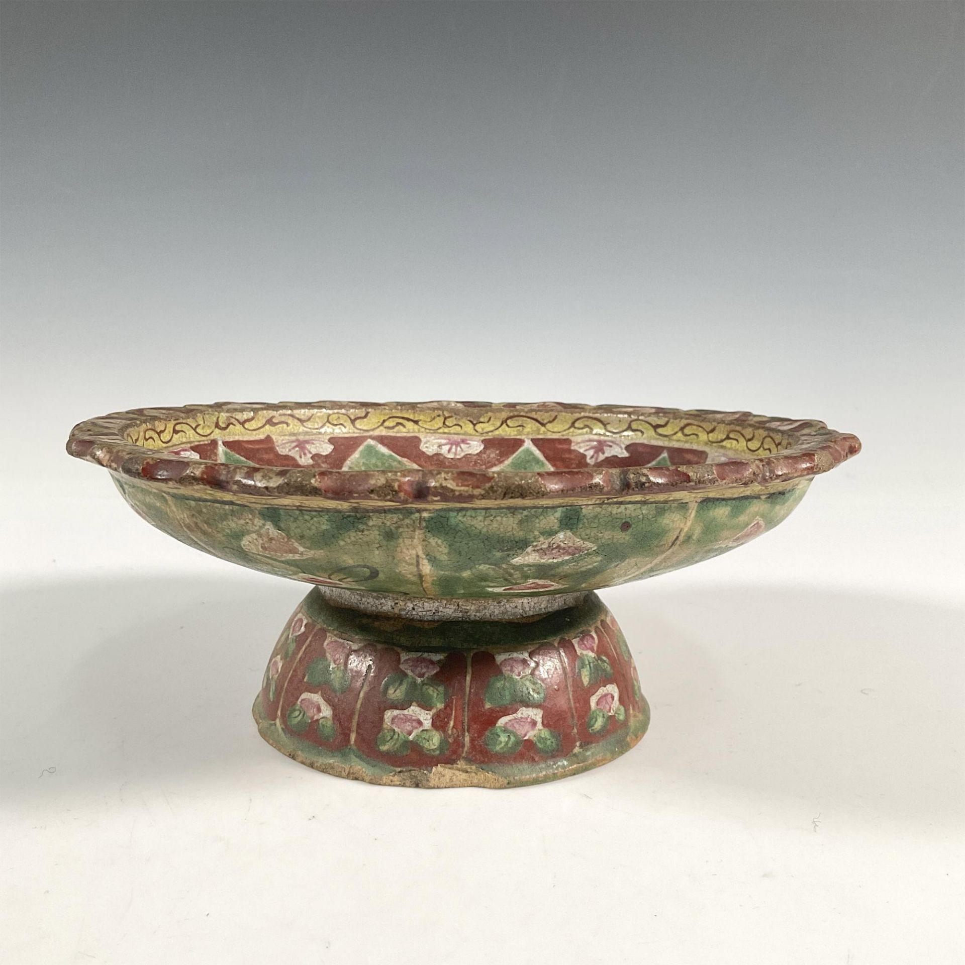 19th Century Thai Ceramic Polychrome Fruit Bowl - Bild 2 aus 4