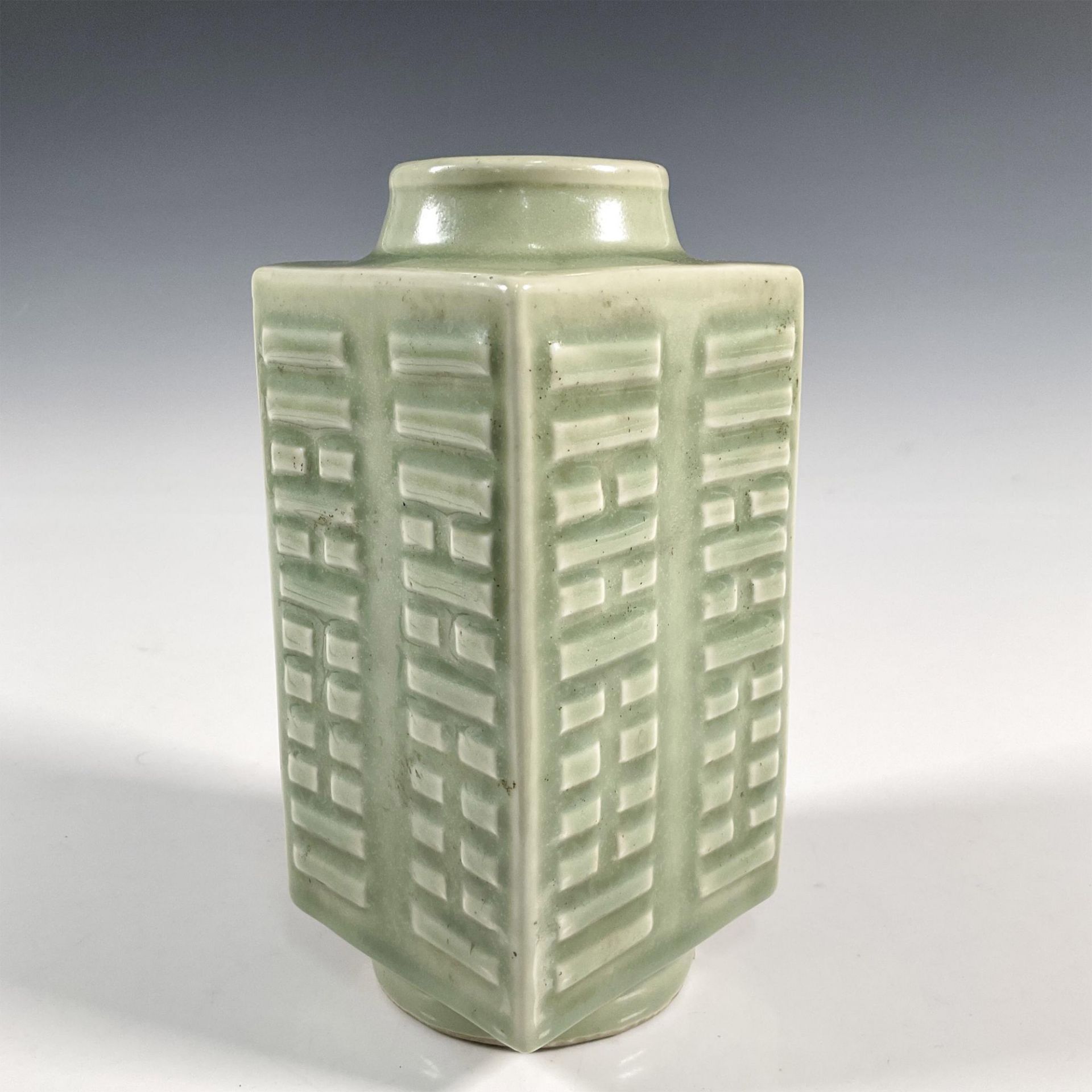 Chinese Glazed Porcelain Celadon Cong Vase - Bild 2 aus 3
