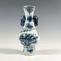 Chinese Porcelain Blue and White Vase