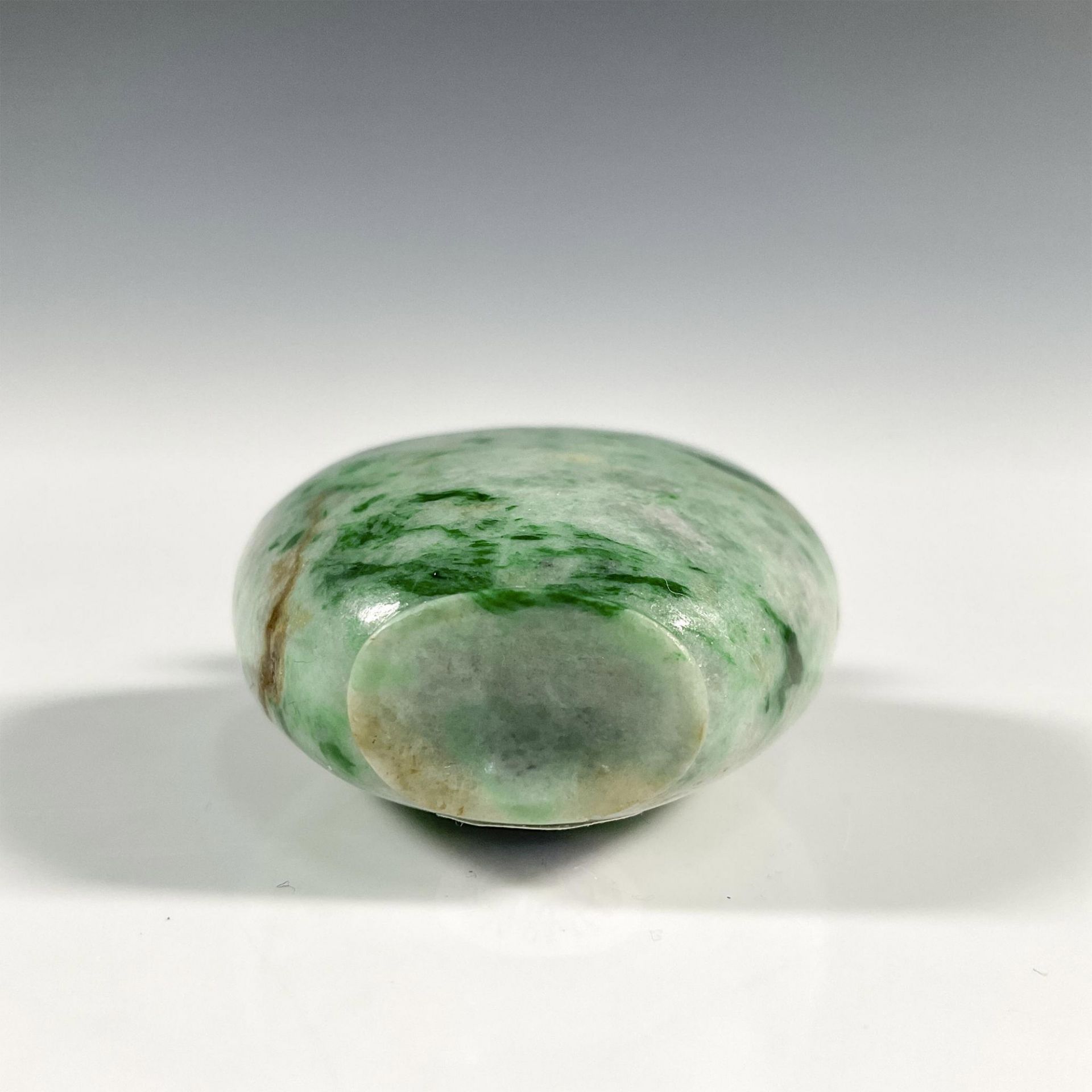 Chinese Jadeite Snuff Bottle - Image 3 of 3