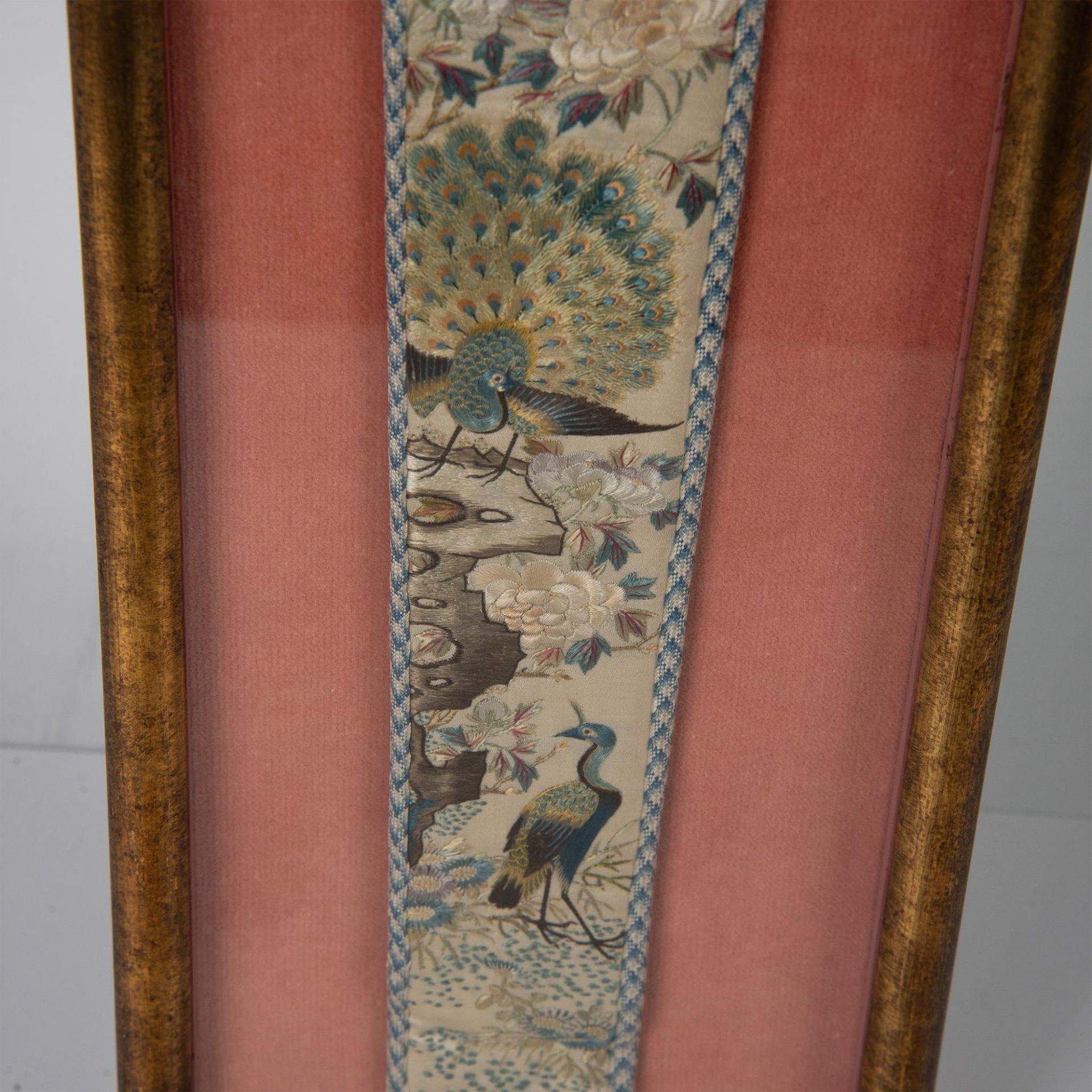 Antique Chinese Hand Embroidered Silk Fan Holder - Bild 3 aus 5