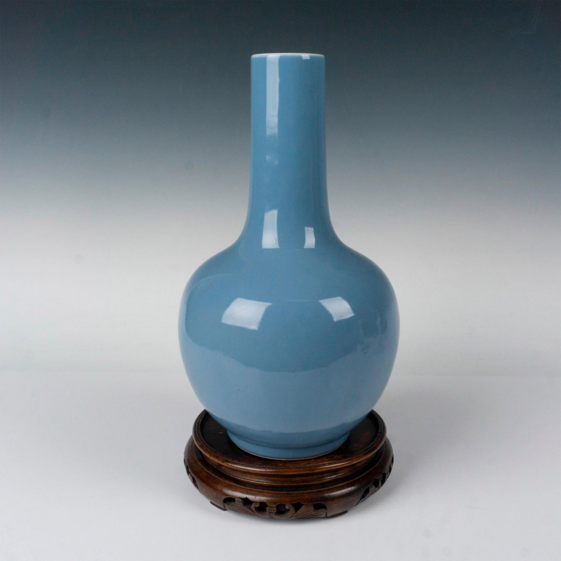 Chinese Clair-de-Lune Porcelain Vase with Base - Image 2 of 5