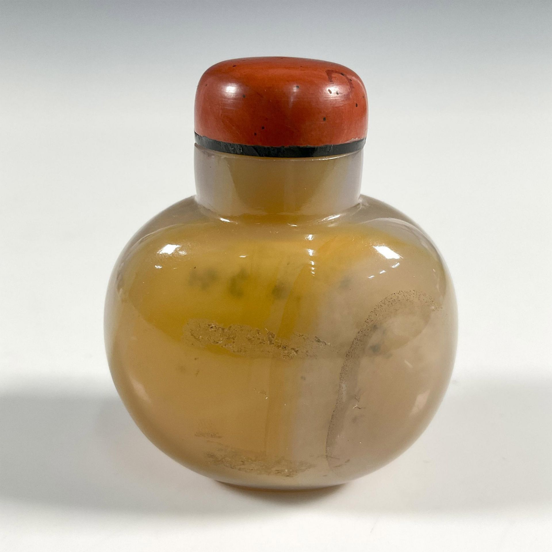 Chinese Carved Agate Stone Snuff Bottle with Coral Stopper - Bild 2 aus 3