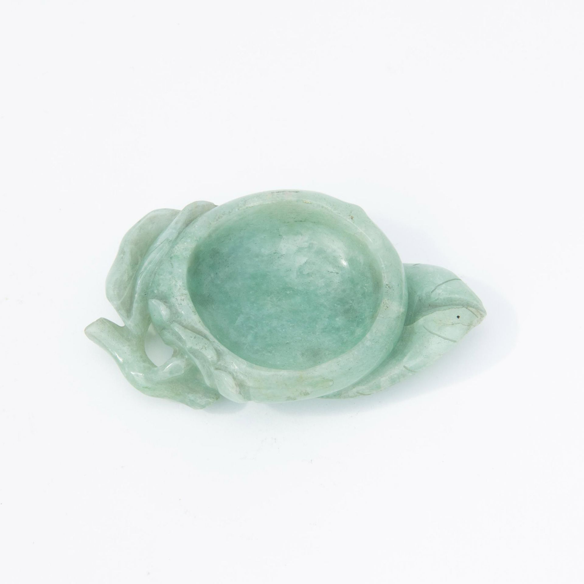 Antique Chinese Jadeite Lotus Water Bowl - Image 2 of 4