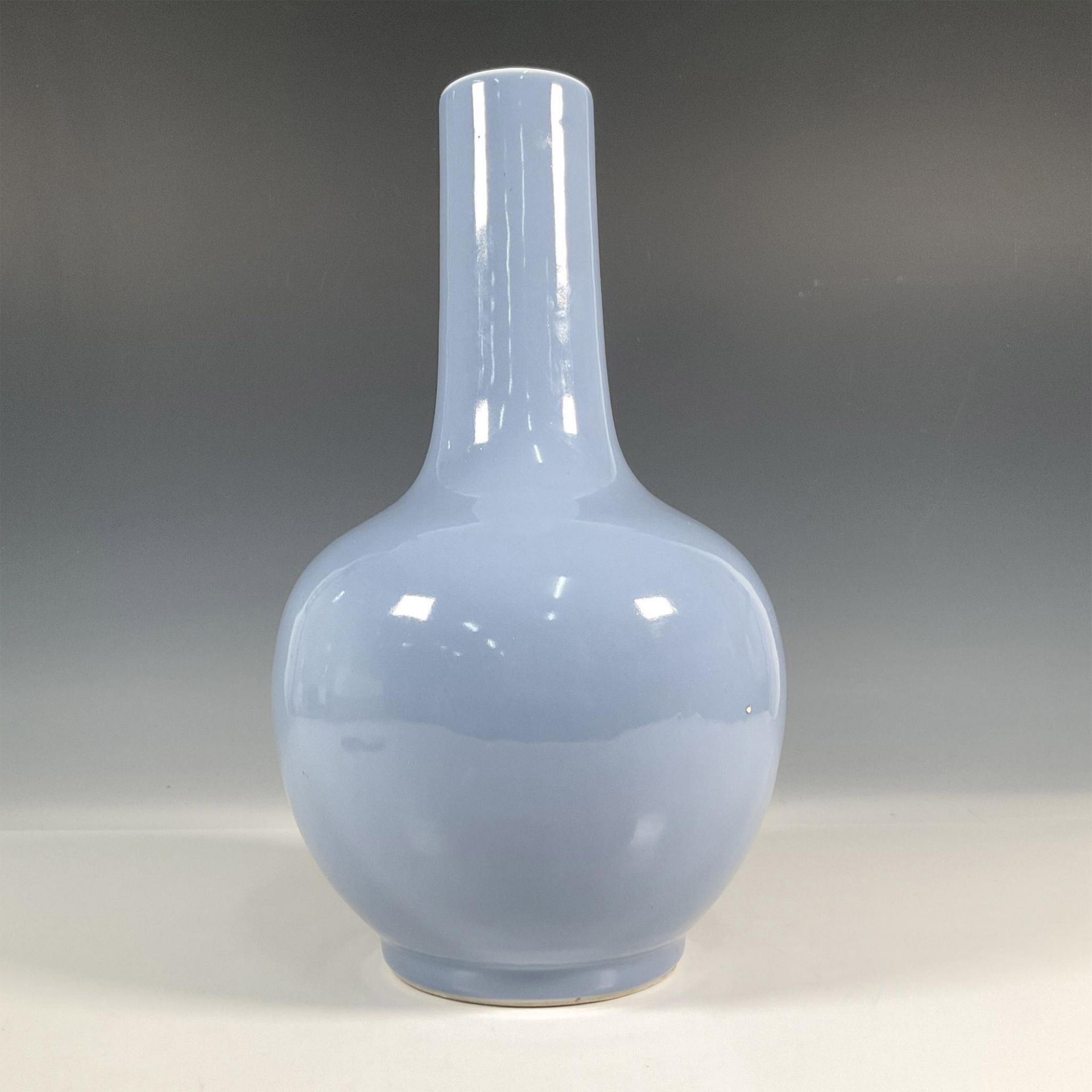 Chinese Clair-de-Lune Porcelain Vase with Base - Image 3 of 5