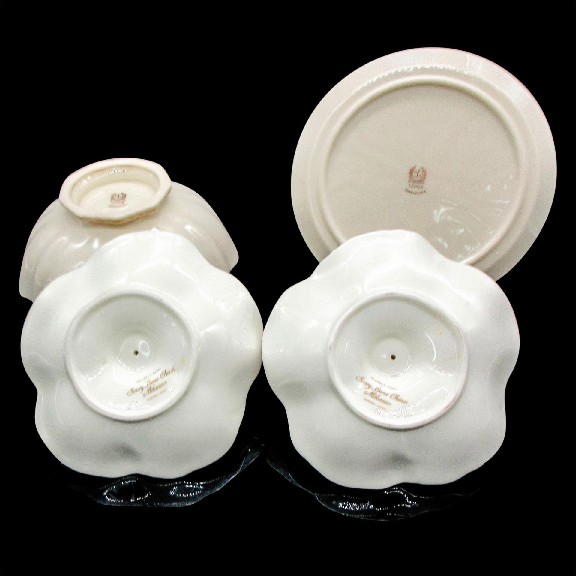 4pc Lenox Porcelain Dishes and Mikasa China Candle Holders - Bild 3 aus 3