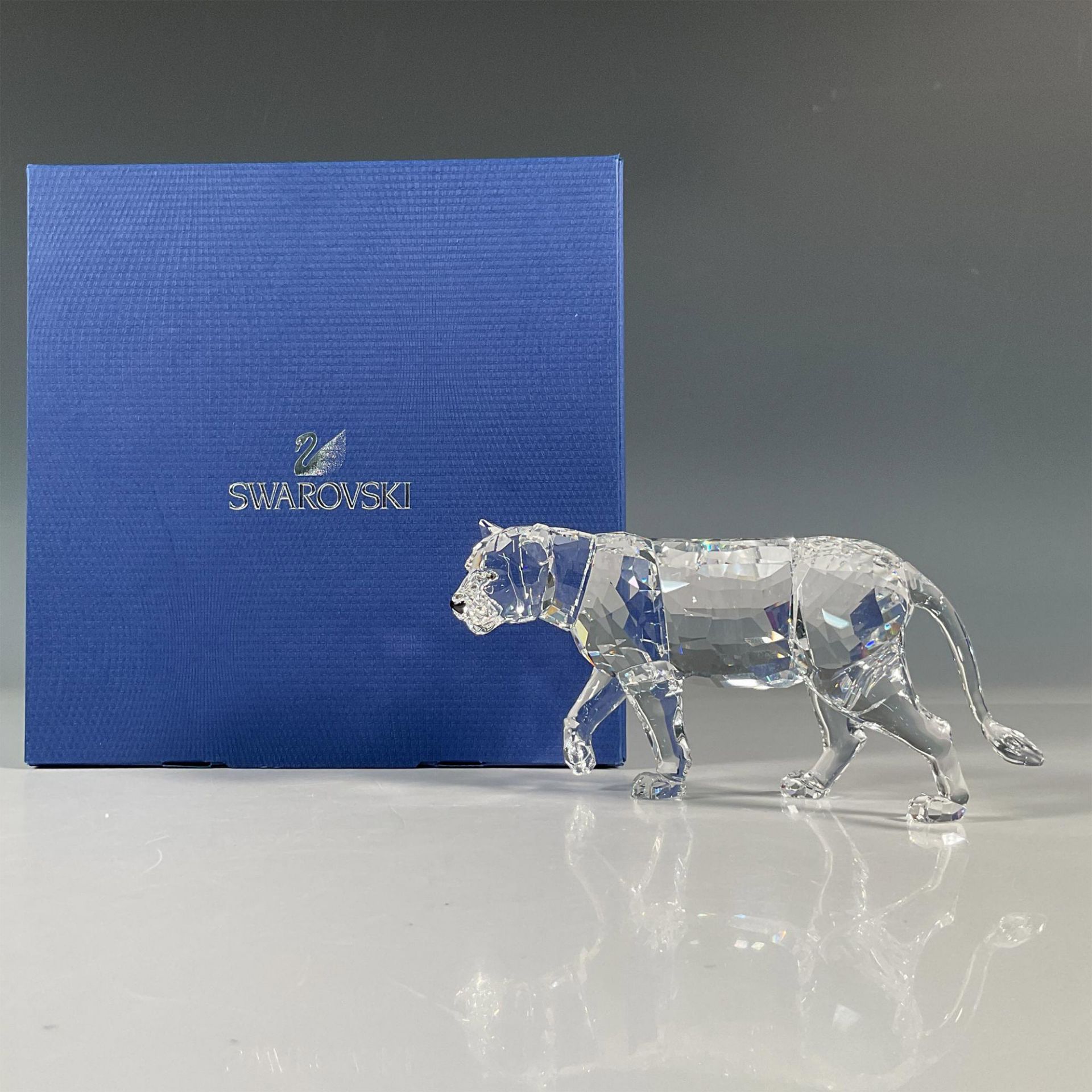 Swarovski Crystal Figurine, Lioness - Bild 2 aus 6