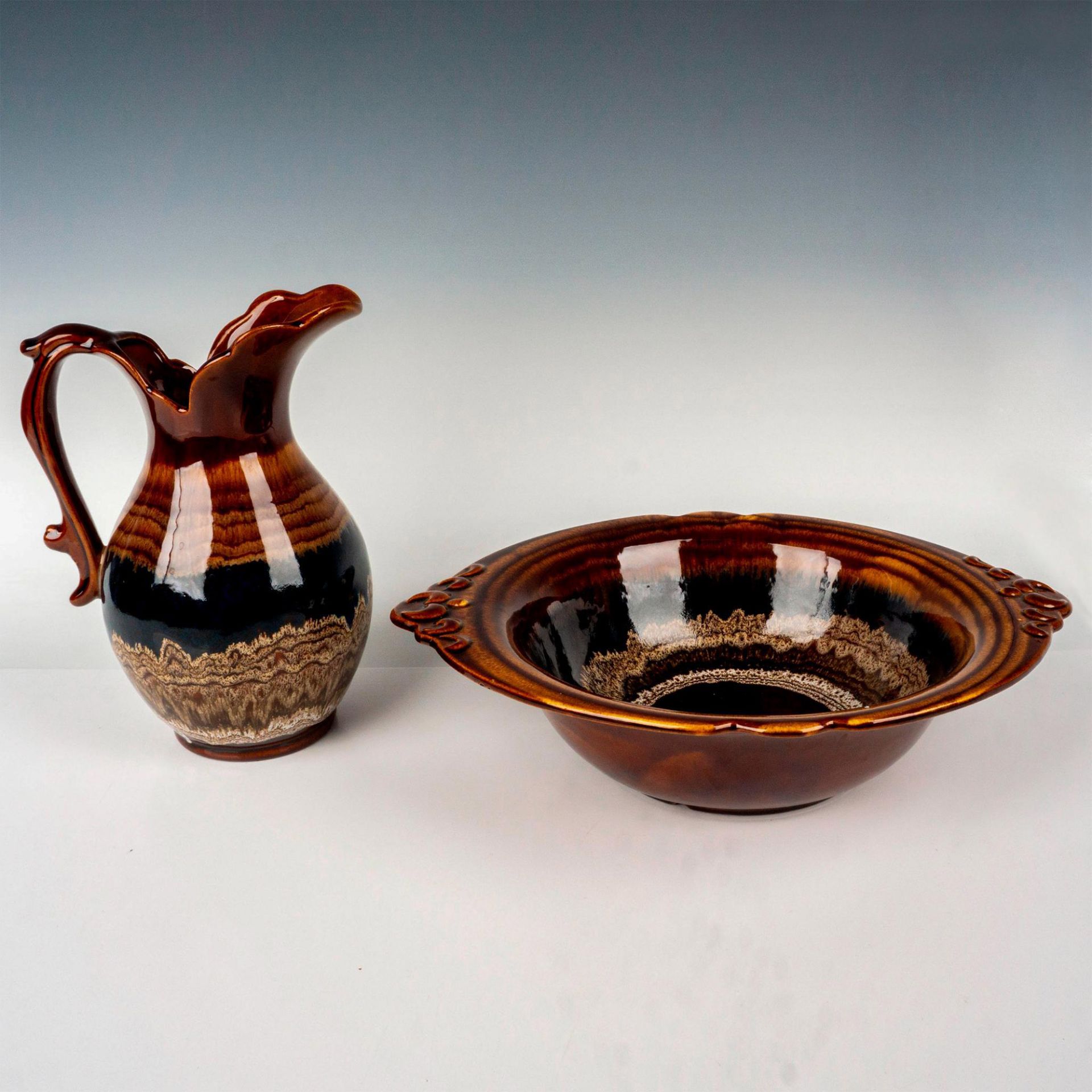 Haeger USA Pottery, Wash Basin and Pitcher Set - Image 2 of 4