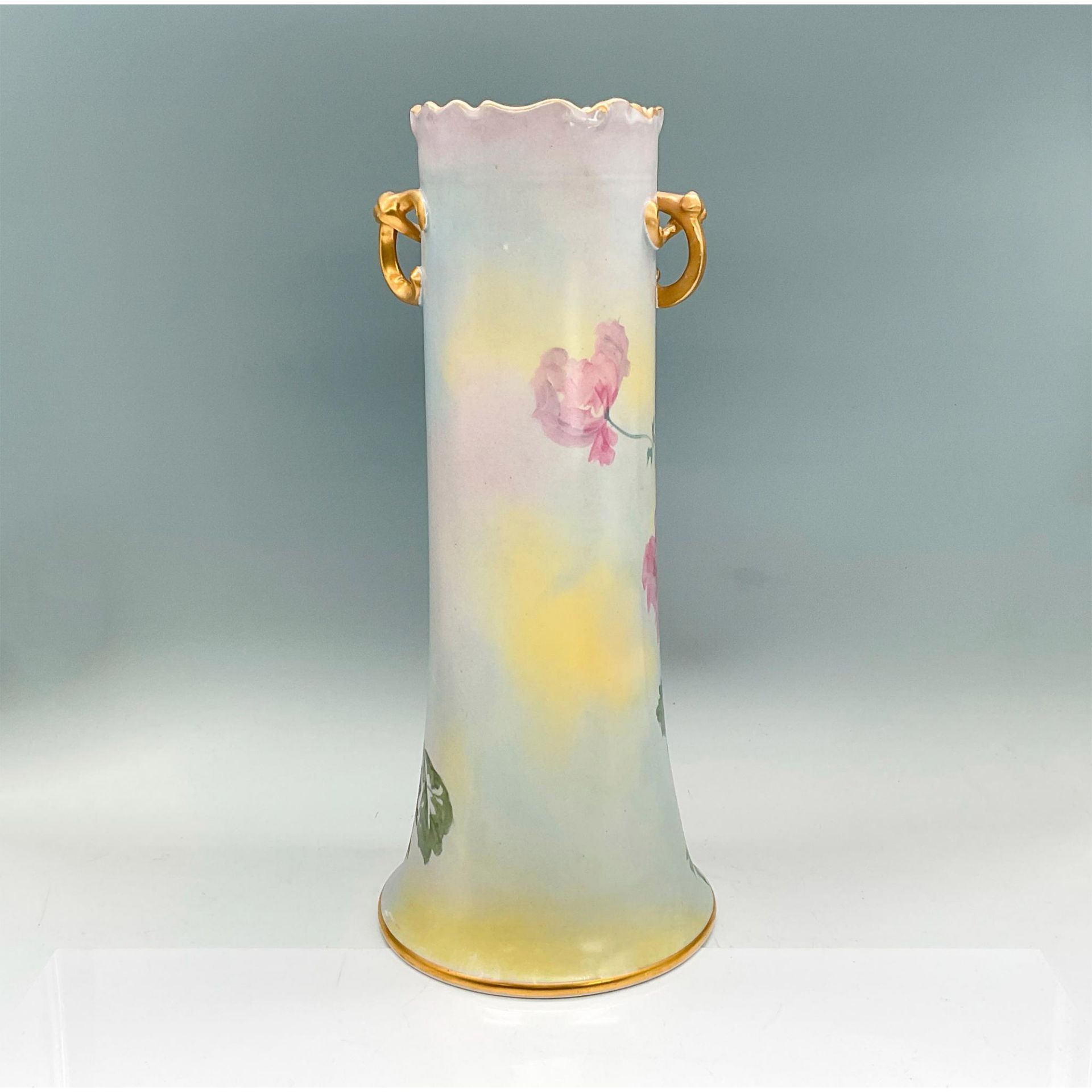 W G & Co Limoges Porcelain Vase, Flowers - Bild 2 aus 3
