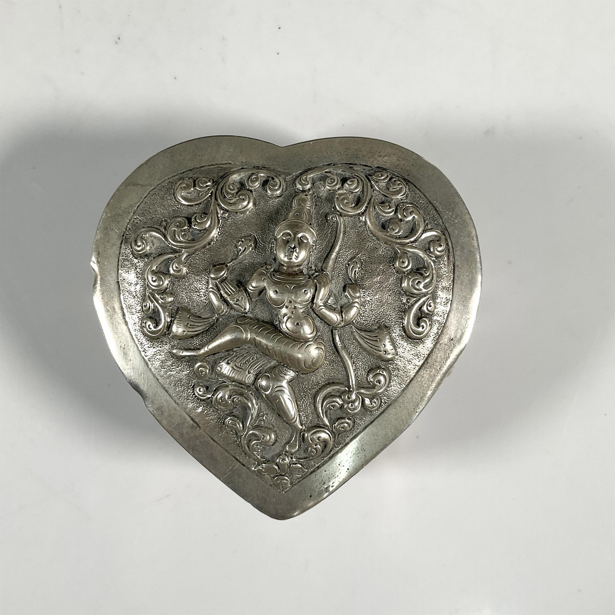 Southeast Asian Silver Heart Shape Box - Image 2 of 4