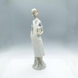 Lladro Porcelain Figurine, Nurse 1004603