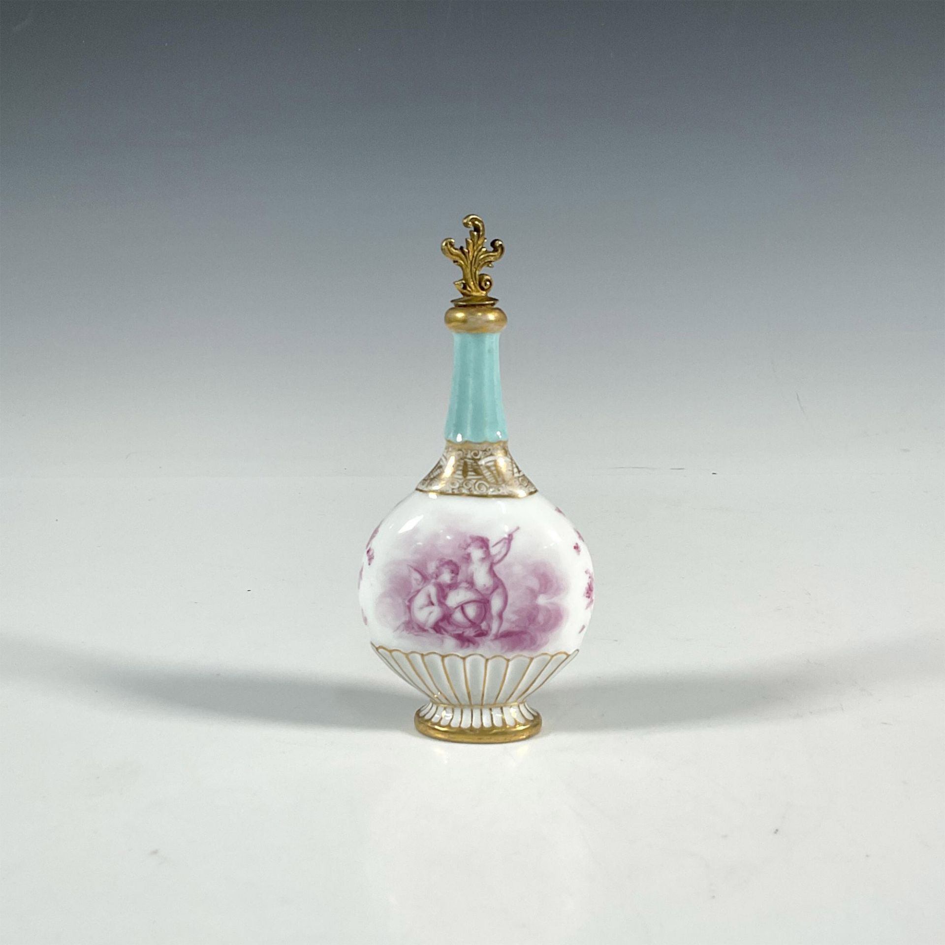 18th Century European Porcelain Scent Bottle and Stopper - Image 3 of 5