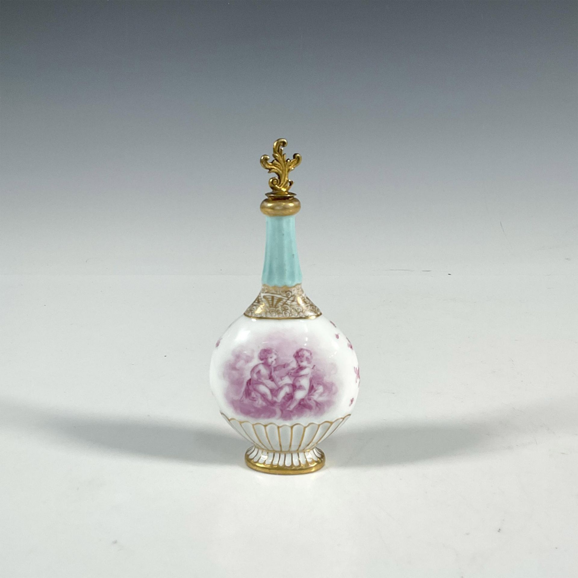 18th Century European Porcelain Scent Bottle and Stopper - Image 4 of 5