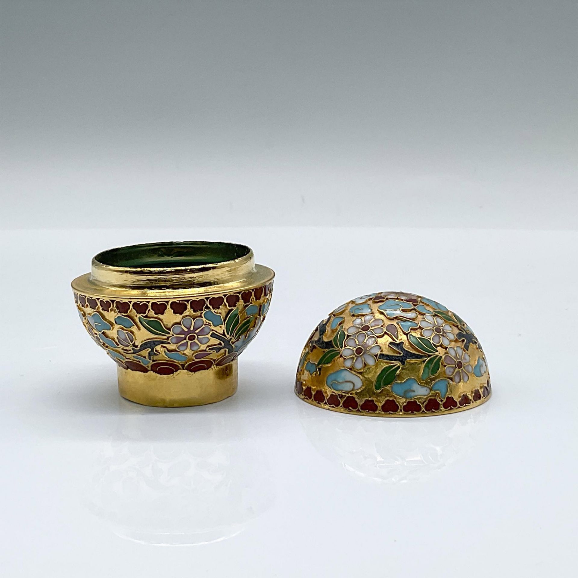 Chinese Floral Cloisonne Spherical Box - Image 3 of 4