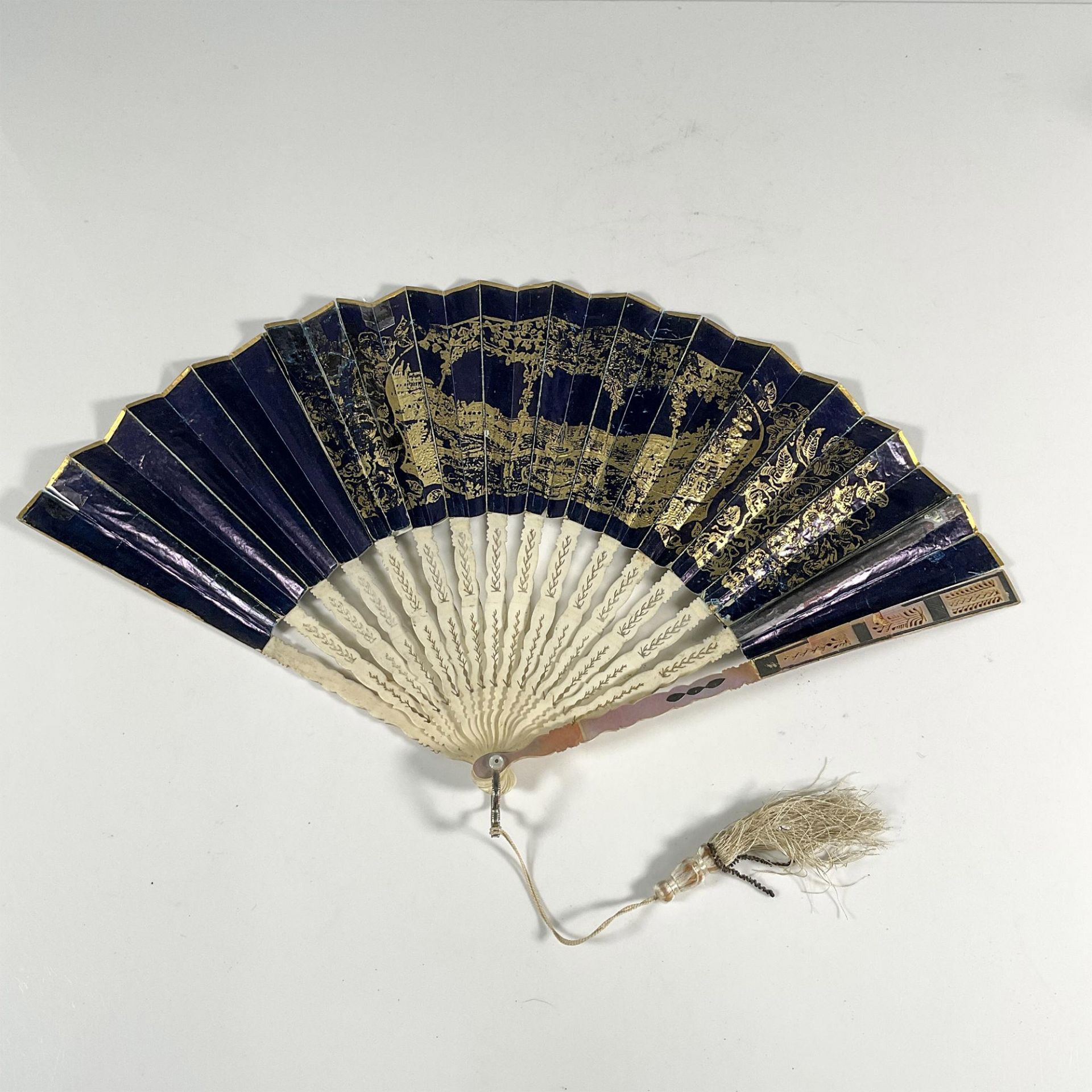 19th Century Austro-Hungarian European Fan - Image 3 of 3