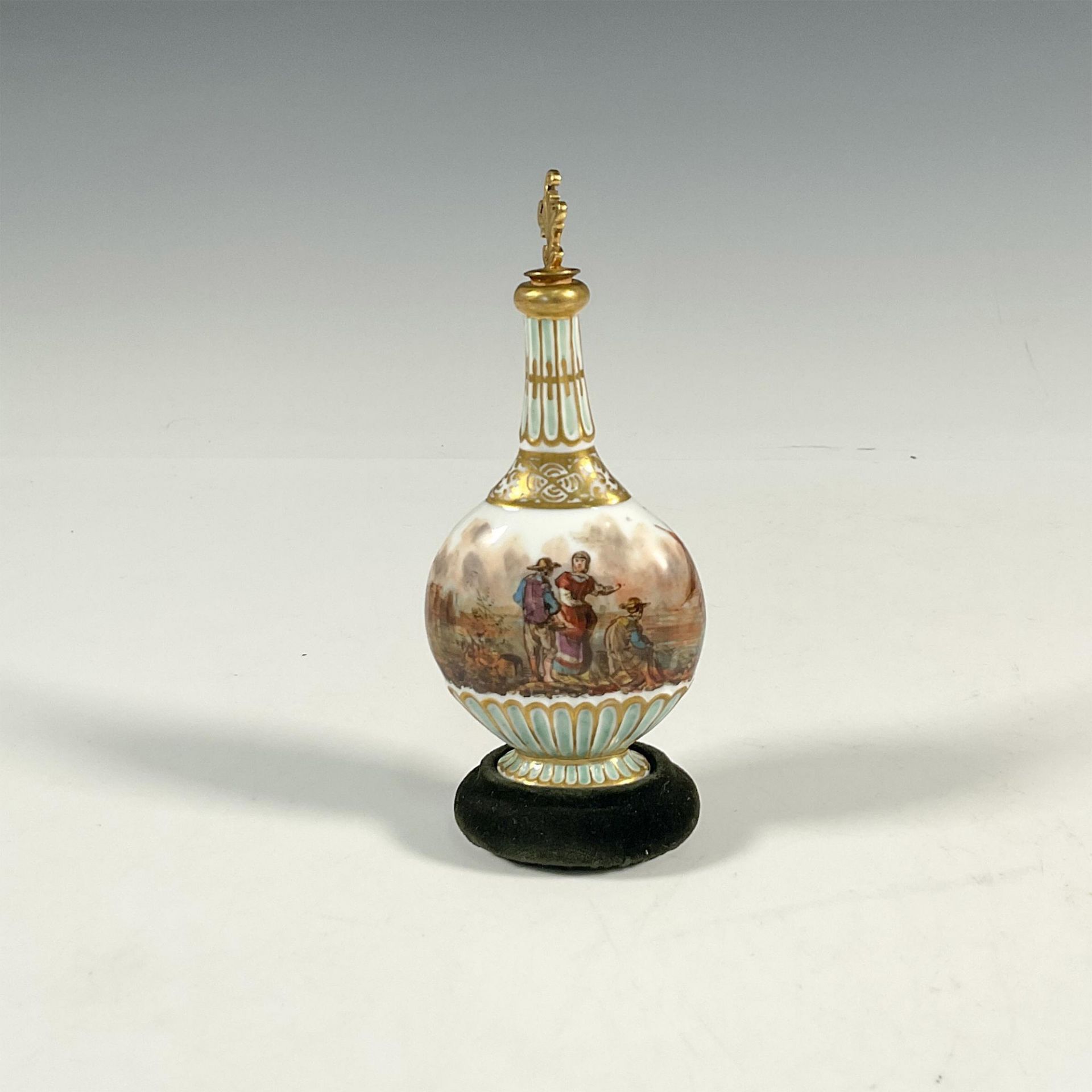 18th century Derby Porcelain Scent Bottle and Stopper - Image 2 of 5
