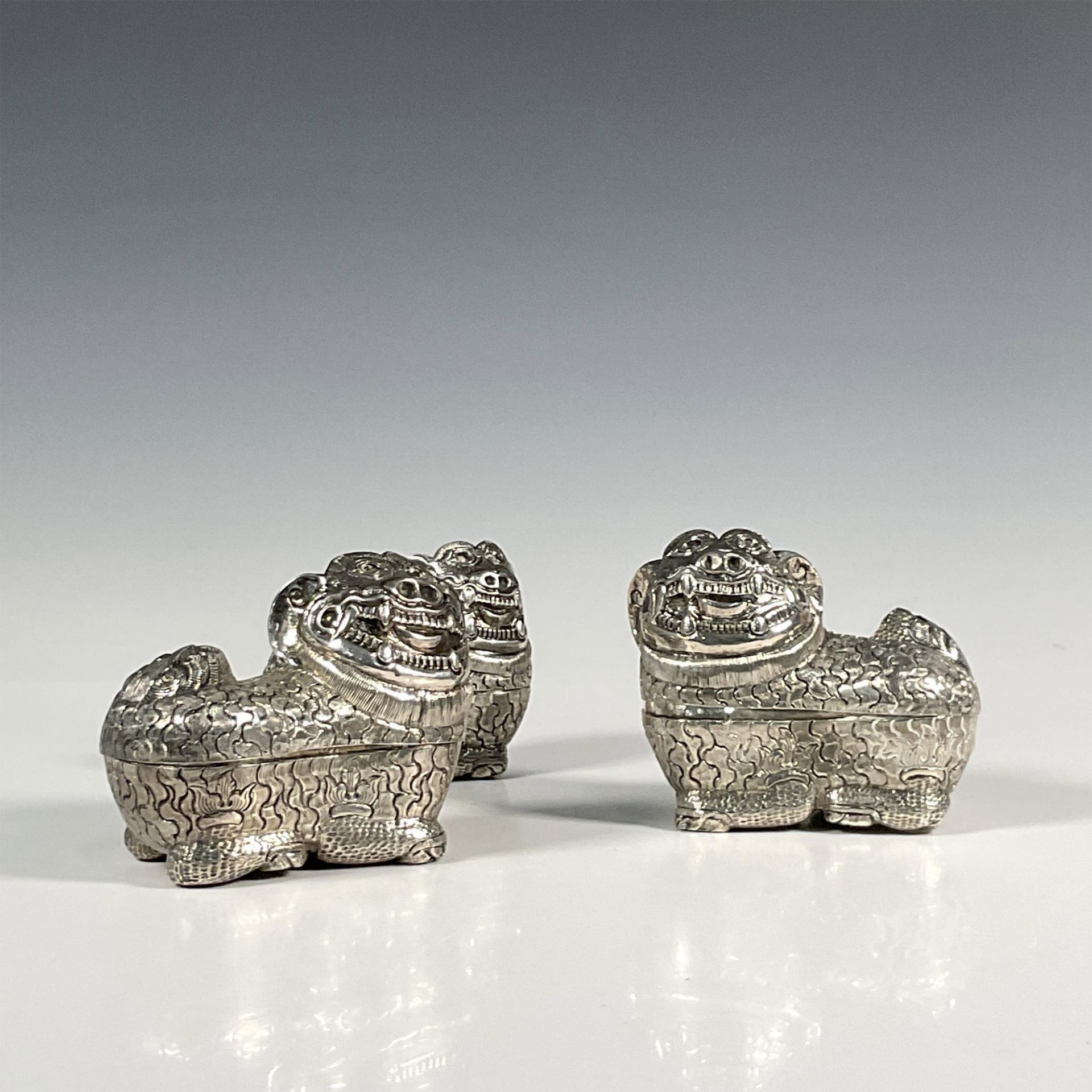 3pc Cambodian Silver Betel Boxes - Bild 4 aus 5