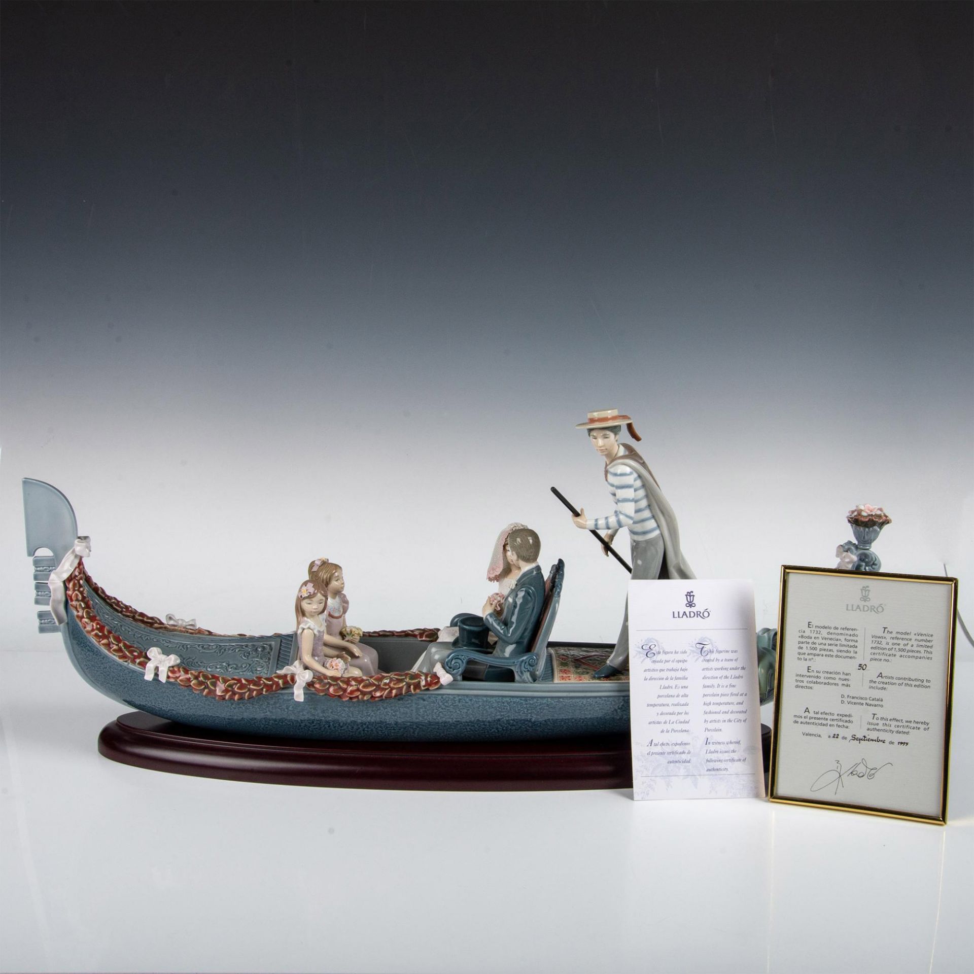 Lladro Porcelain Figurine, Venice Vows 1001732 - Image 6 of 9
