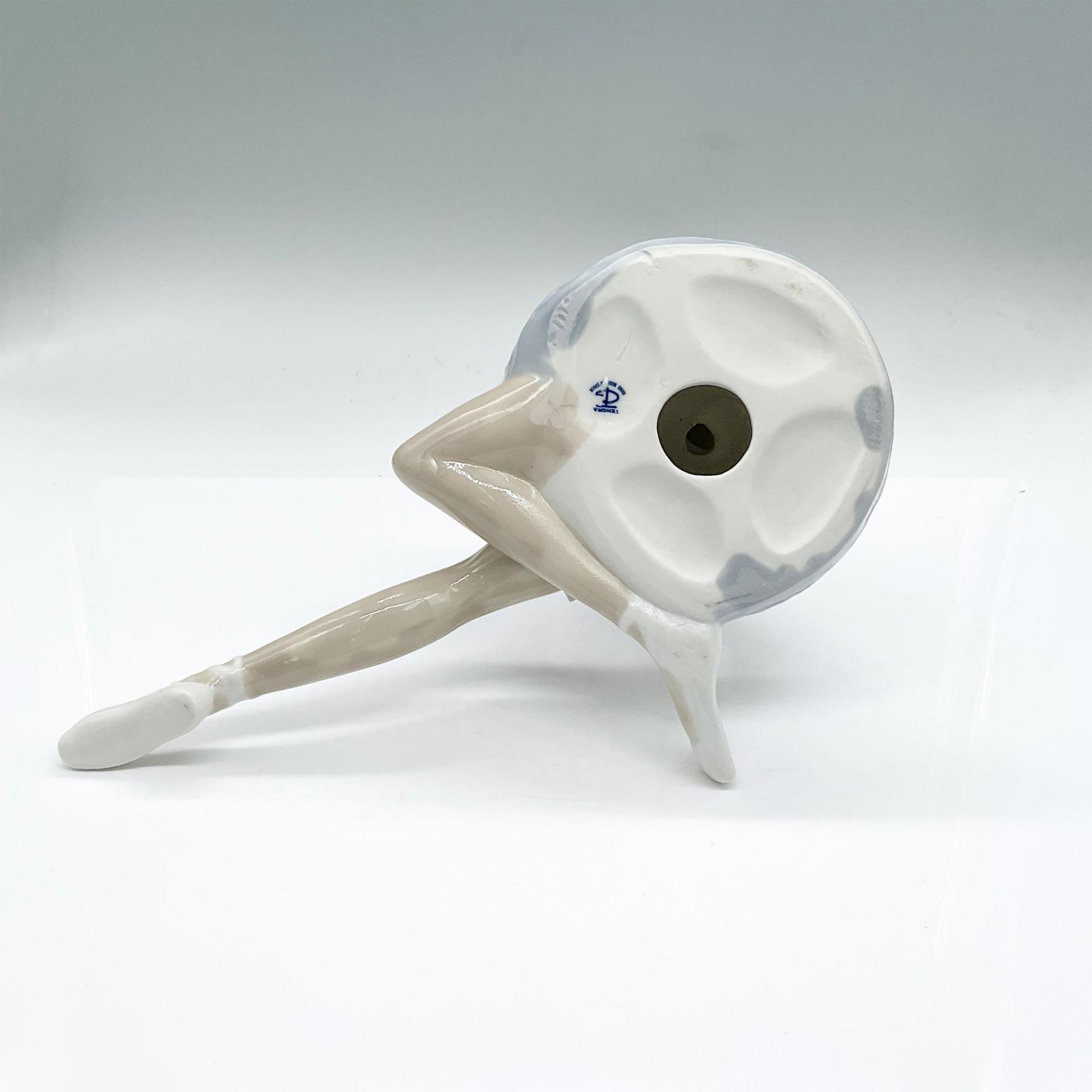 Tengra Porcelain Figurine, Music Study - Image 3 of 4