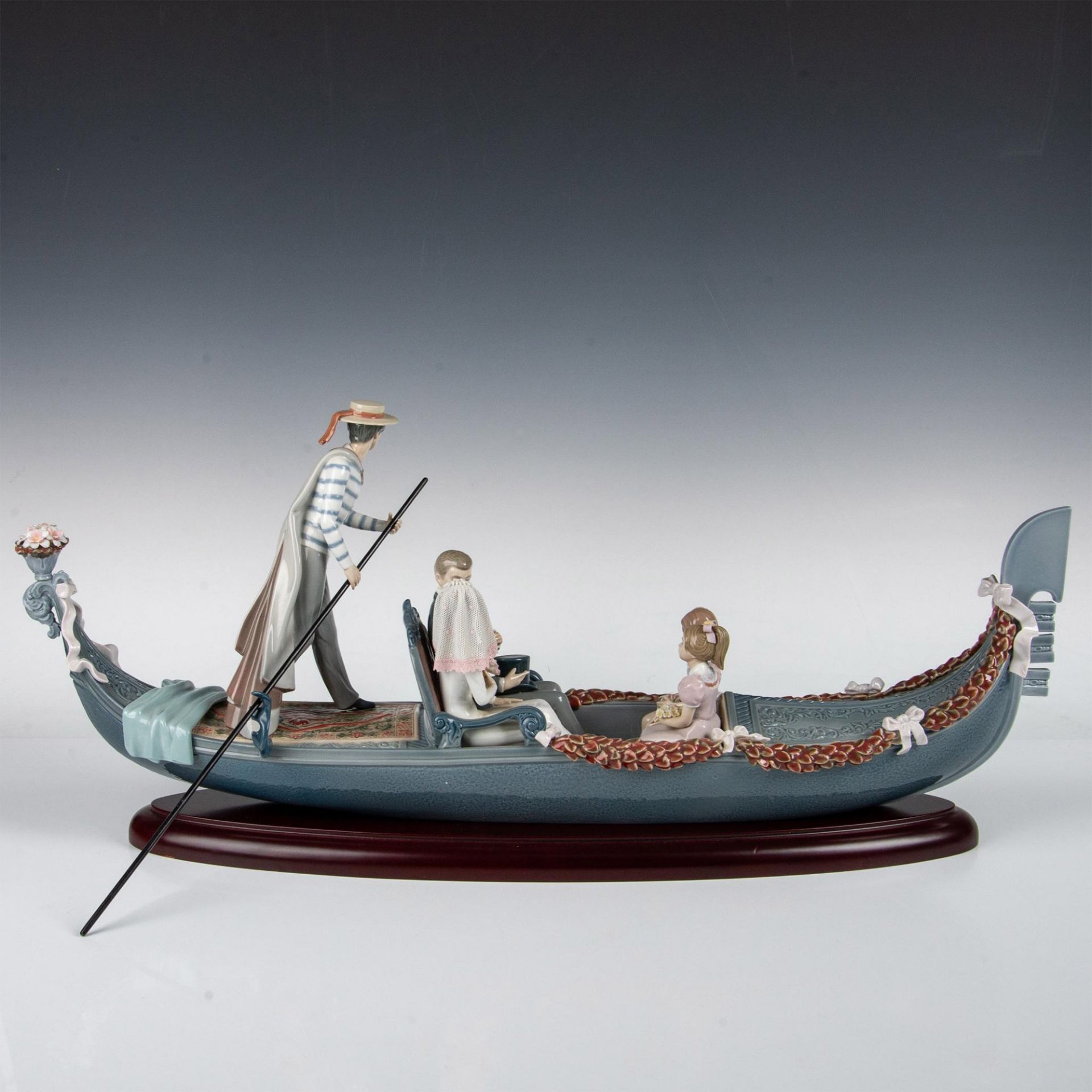 Lladro Porcelain Figurine, Venice Vows 1001732 - Image 7 of 9