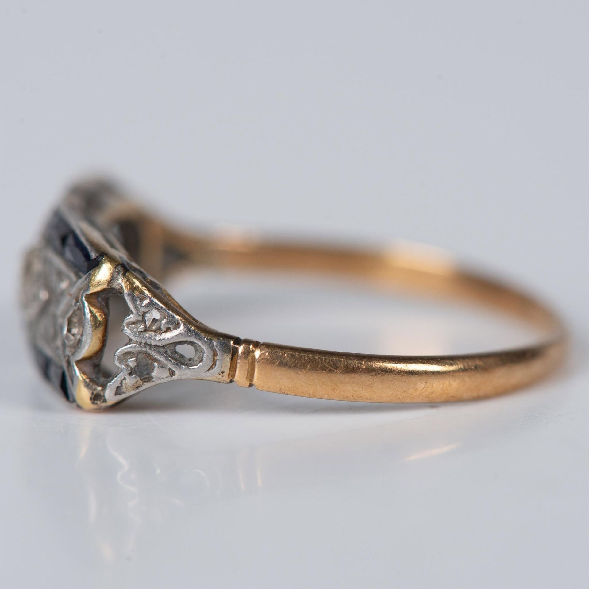 Art Deco Gold, Diamonds and Sapphire Ring - Image 5 of 7