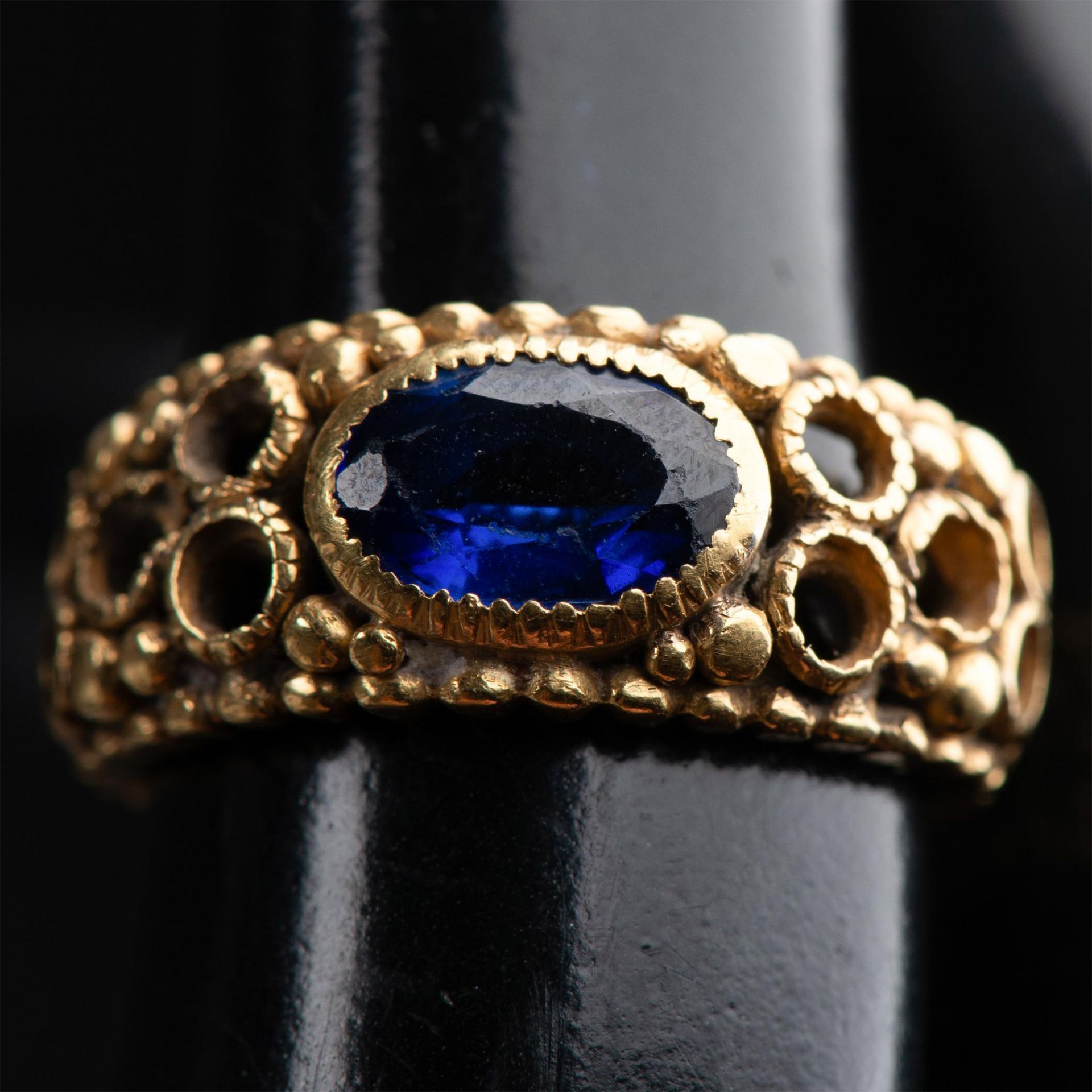 Antique 19th c. 20K Gold and Natural Sapphire Ring - Image 5 of 5