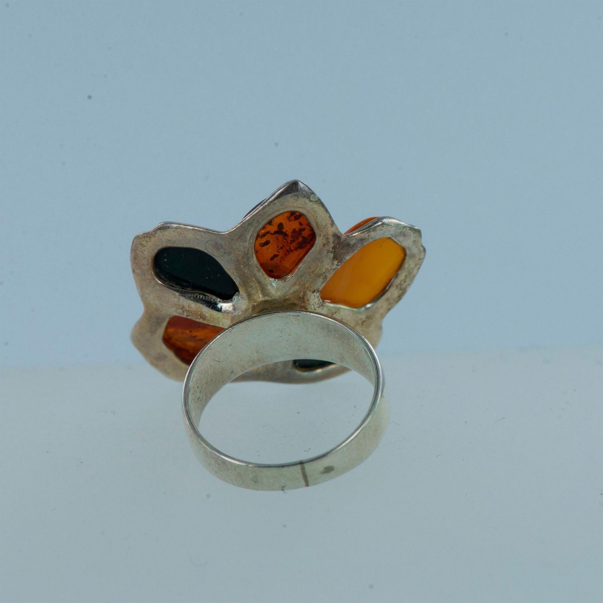 Sterling Silver and Amber Flower Ring - Image 6 of 6