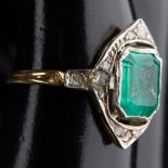 Geometric Design Gold, Emerald and Diamonds Ring