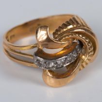 18K Gold and Diamonds Cocktail Ring