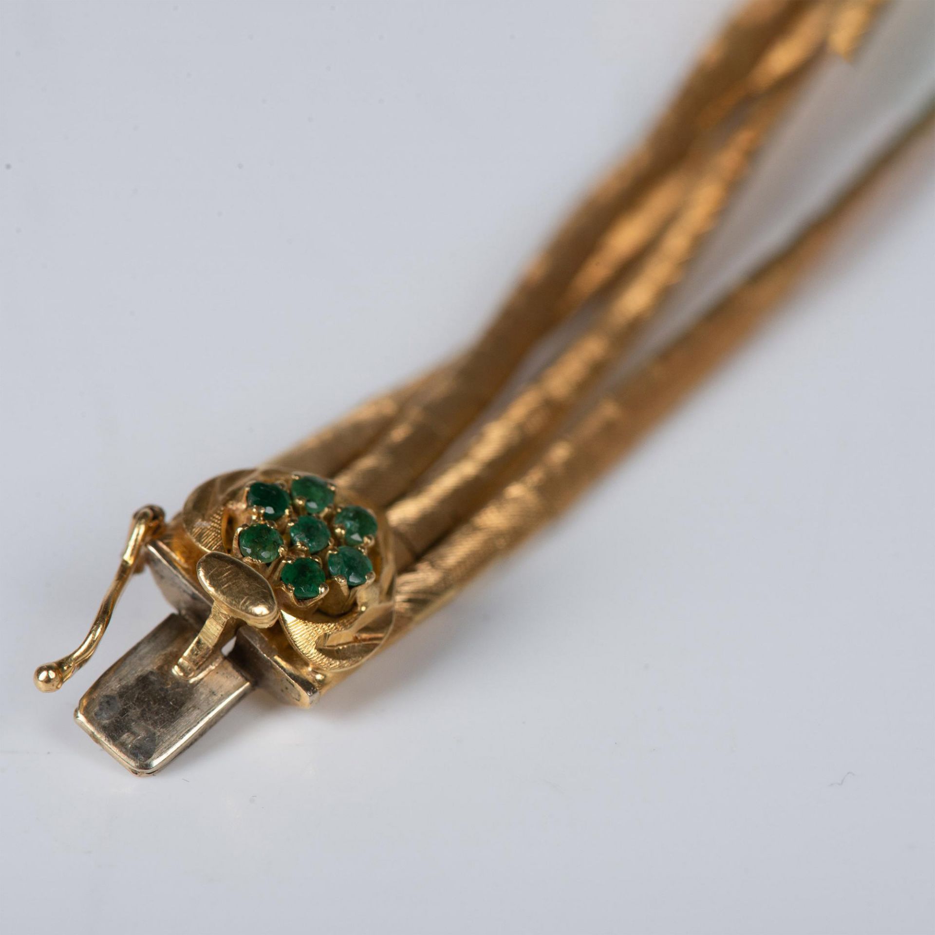 French 18K Gold Bracelet with Emeralds - Image 4 of 6