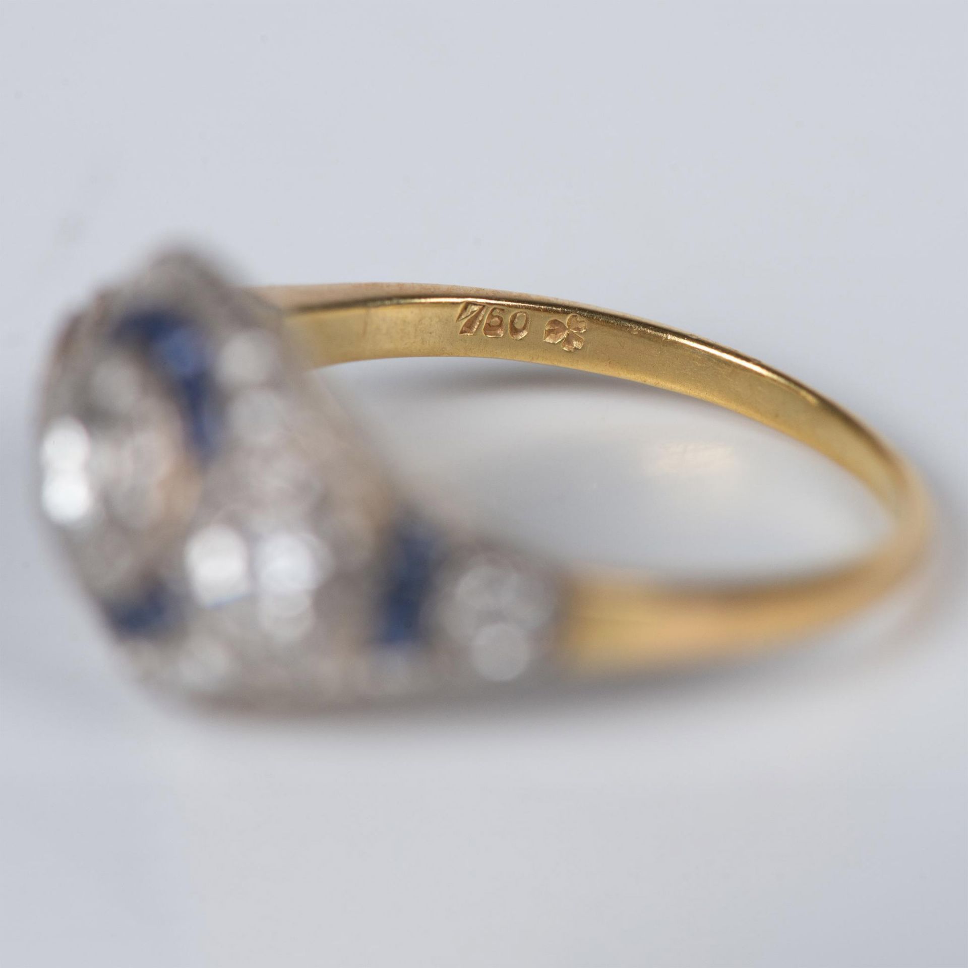 Art Deco 18K Gold, Diamonds and Sapphire Ring - Image 2 of 8