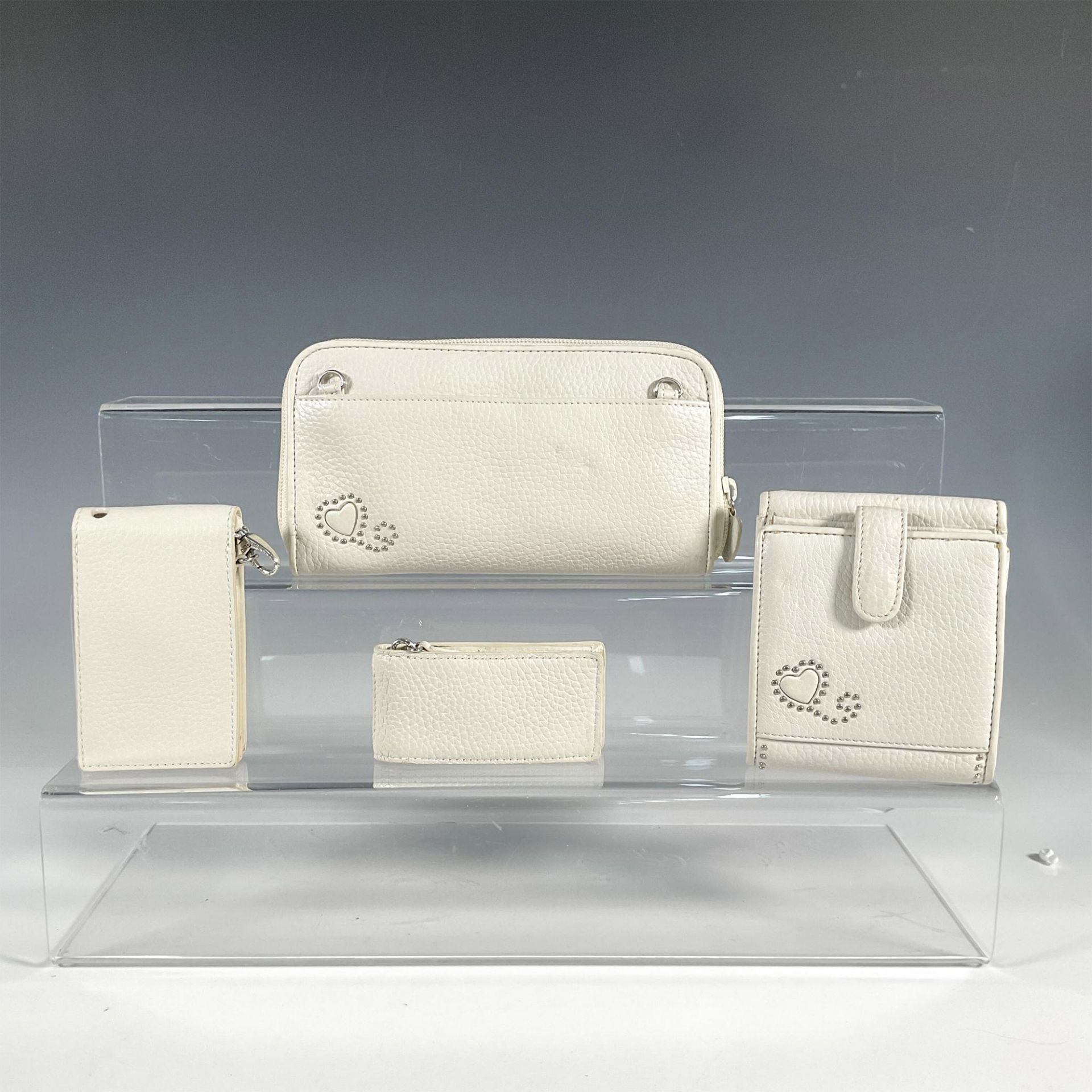 4pc Brighton Leather Wallets and iPod cases, Light Khaki - Image 2 of 2