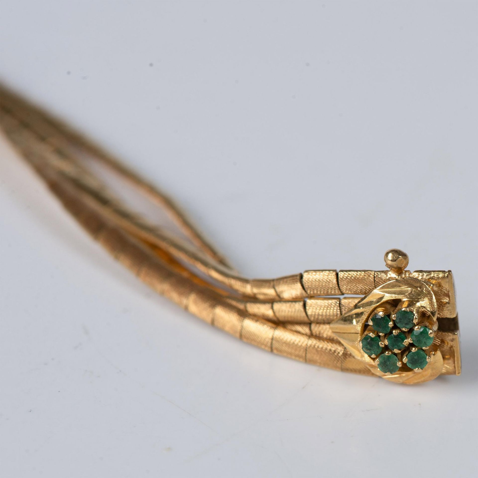 French 18K Gold Bracelet with Emeralds - Image 2 of 6