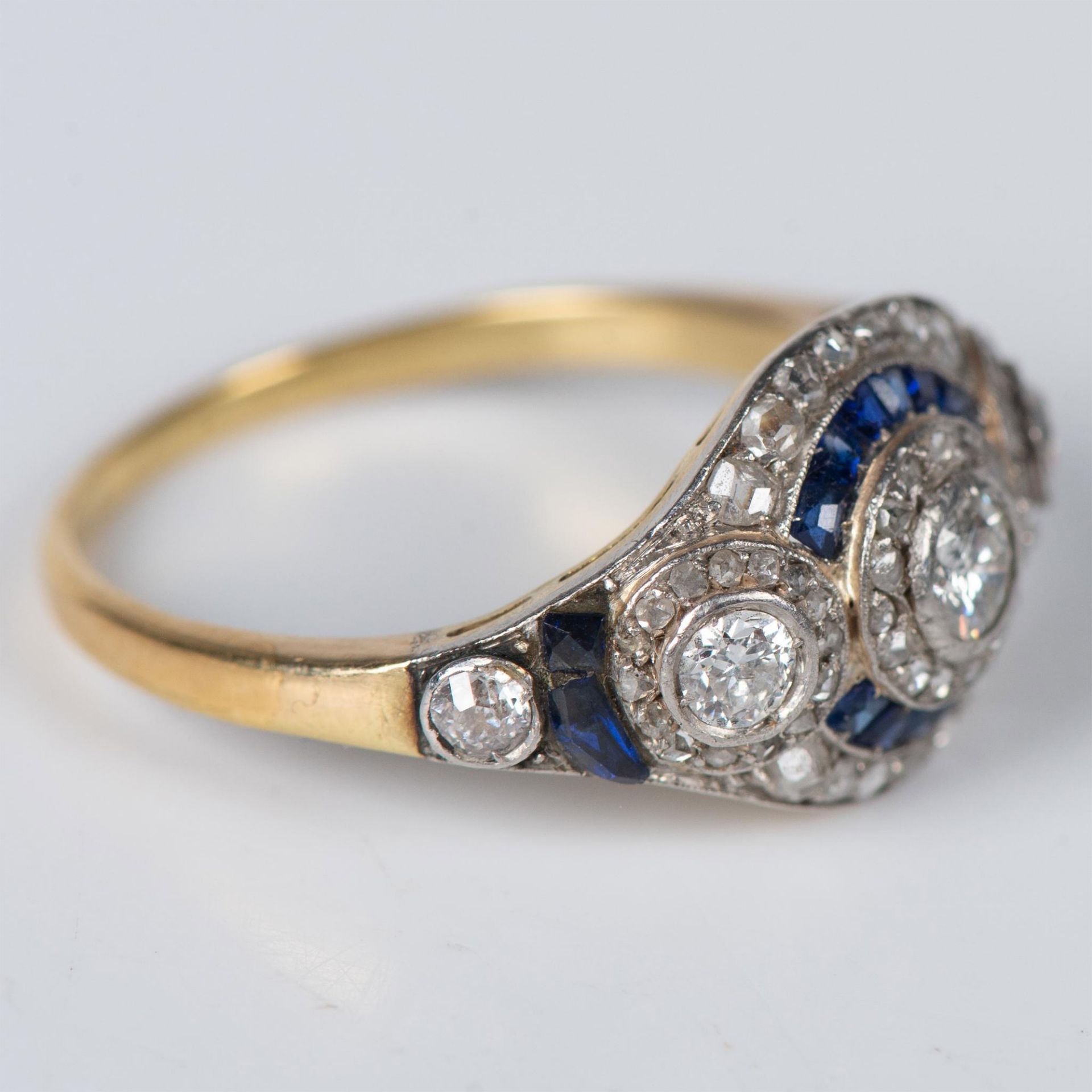 Art Deco 18K Gold, Diamonds and Sapphire Ring - Image 5 of 8