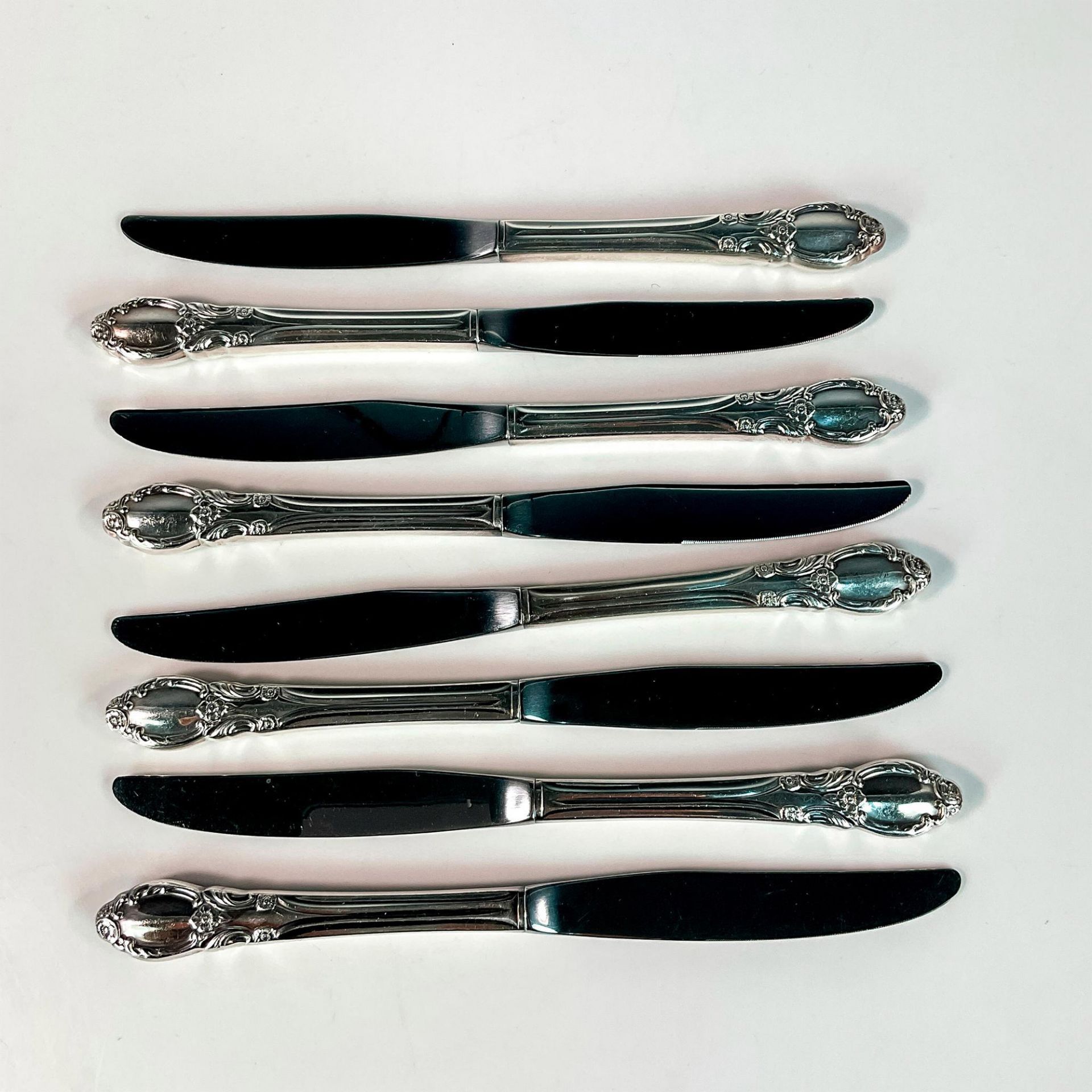 Set of 8 Silver Plated Flatware Knives