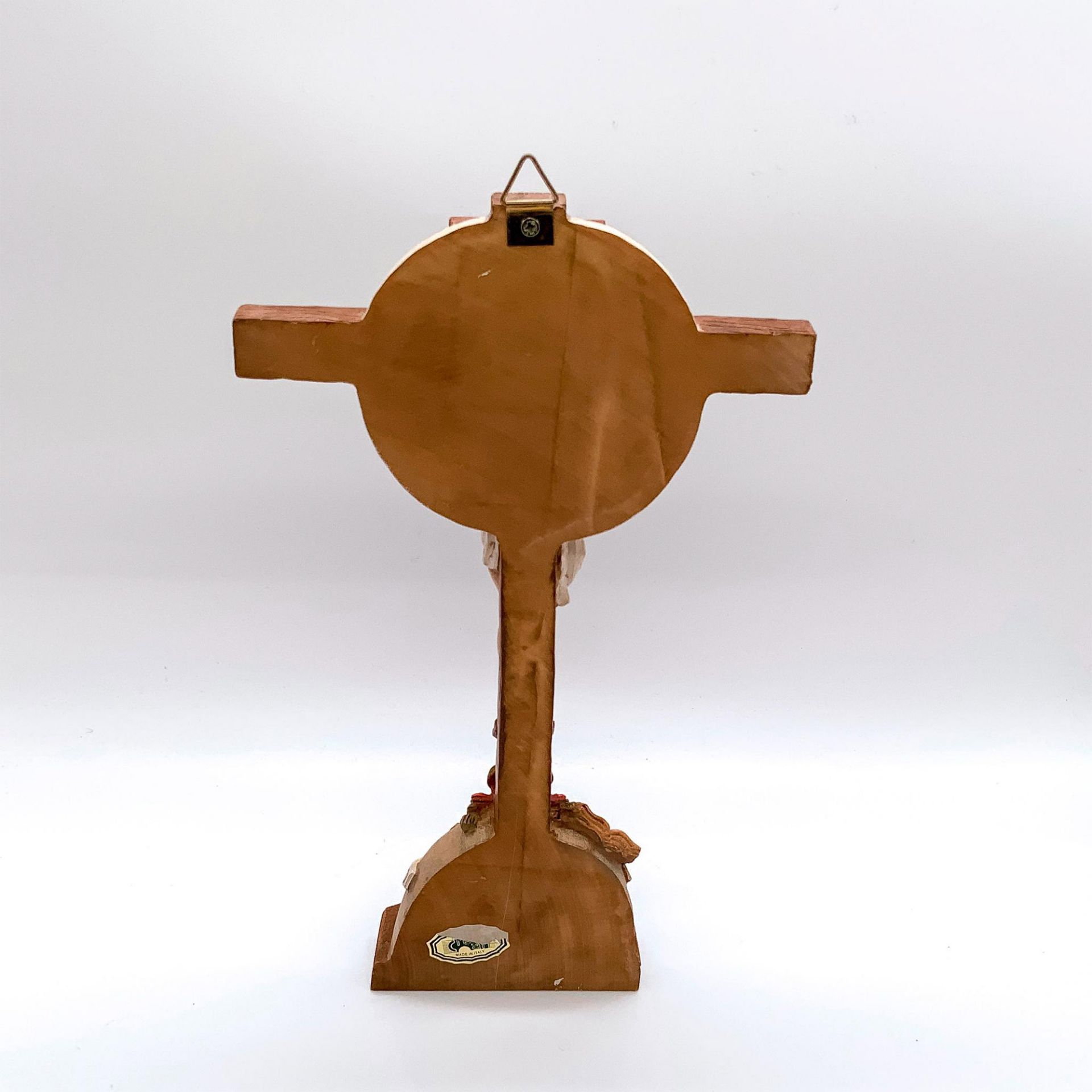 Resin Standing Crucifix - Image 2 of 3