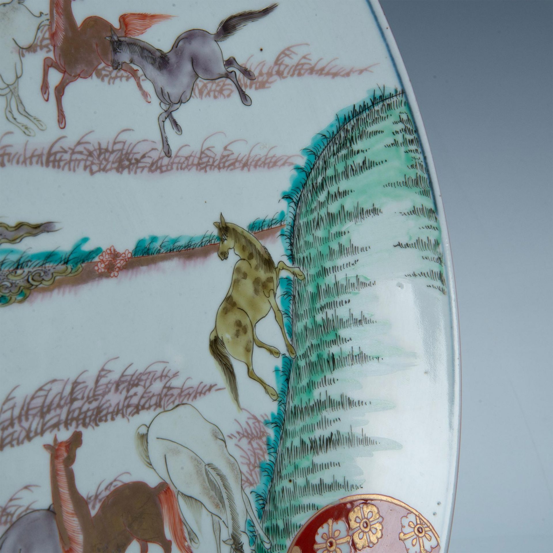 Japanese Imari Porcelain Charger, Horses - Image 2 of 6