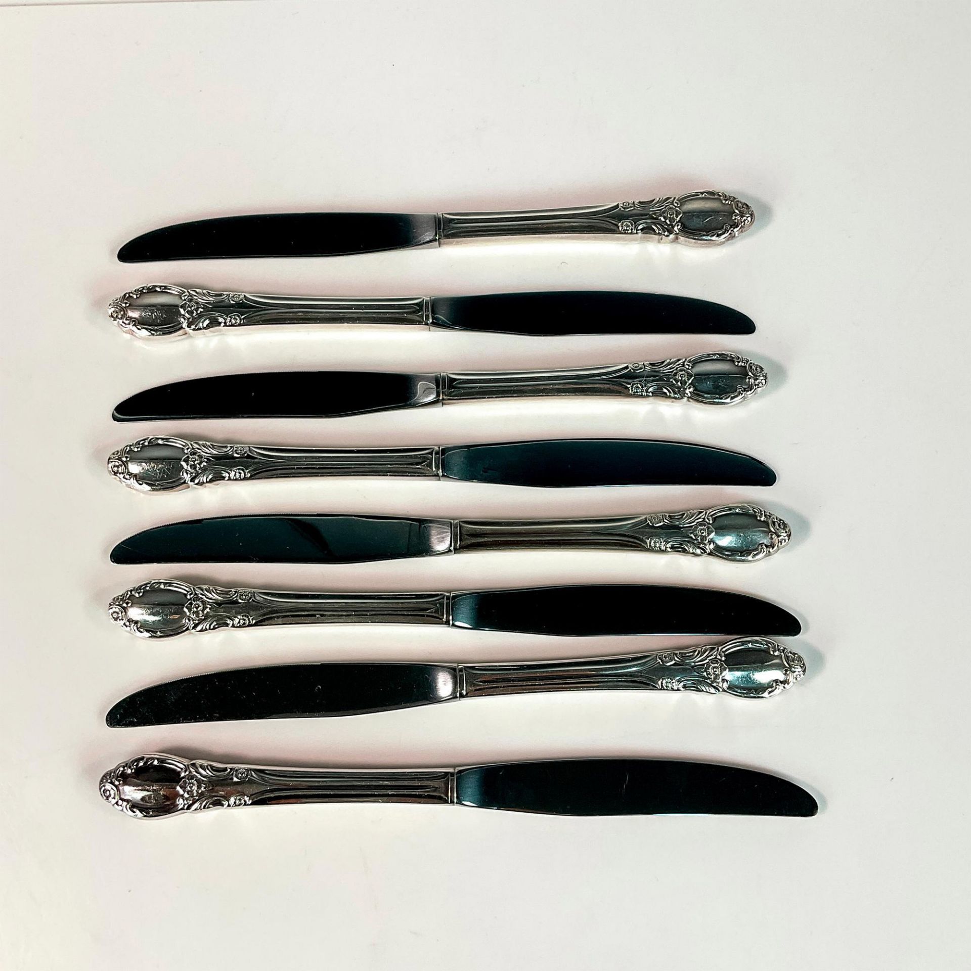 Set of 8 Silver Plated Flatware Knives - Image 2 of 2