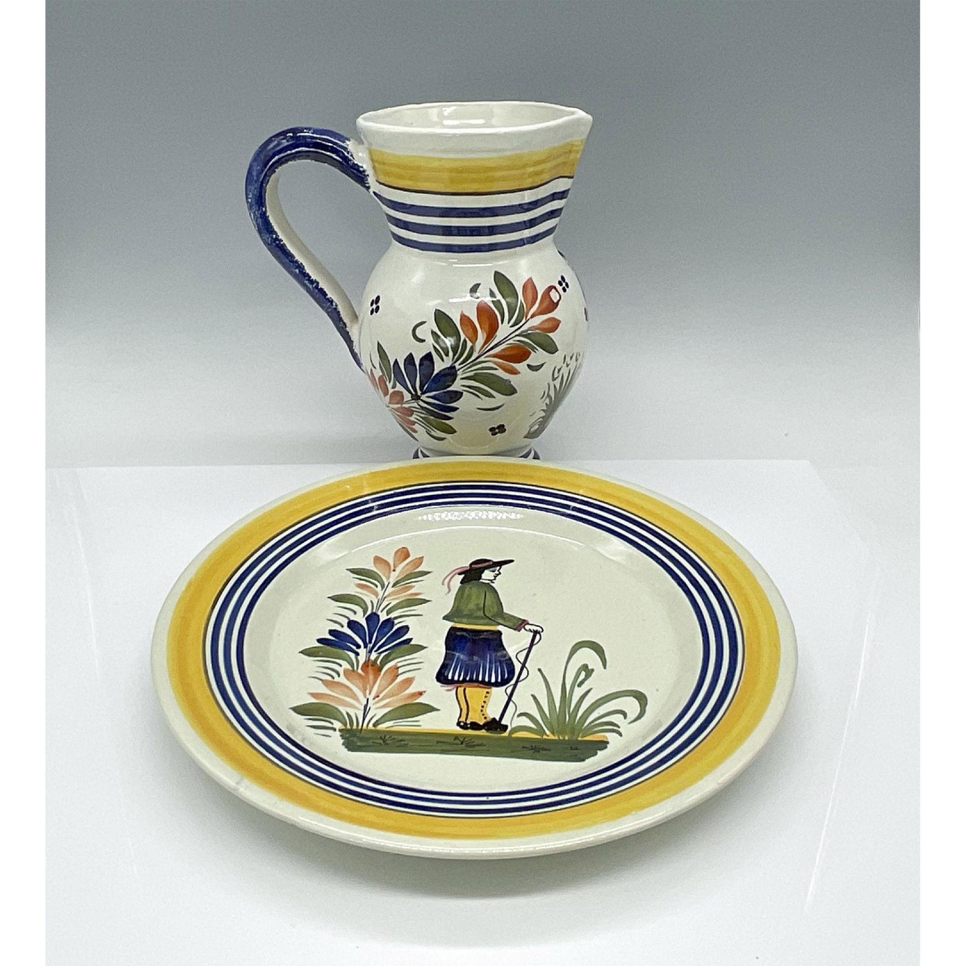 2pc Henriot Quimper Tableware Plate and Pitcher - Image 3 of 3