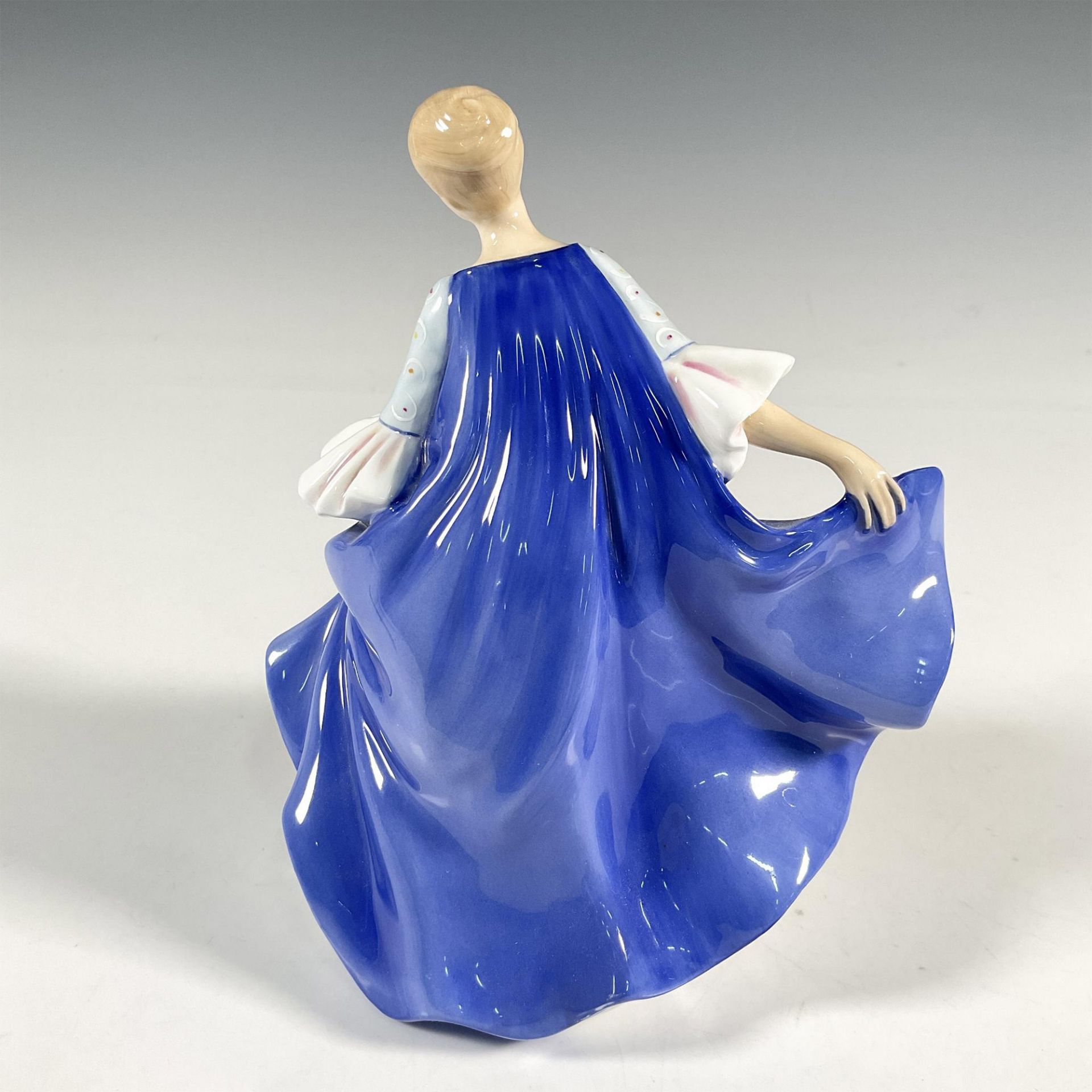 Dulcie - HN2305 - Royal Doulton Figurine - Image 2 of 3