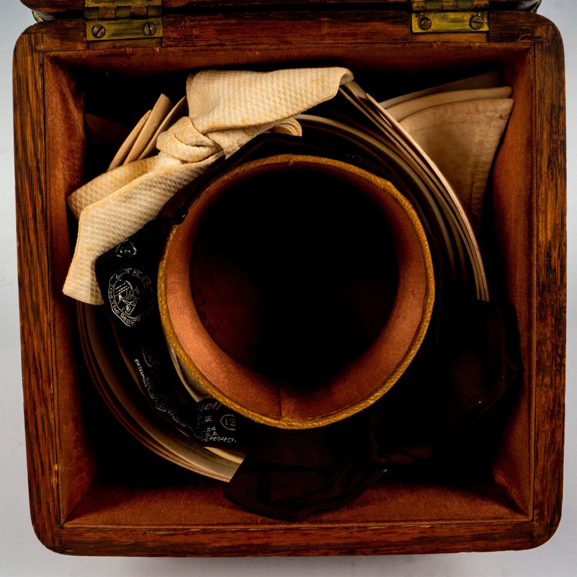 Antique Metal and Wood Collar Box with Collars - Bild 4 aus 4